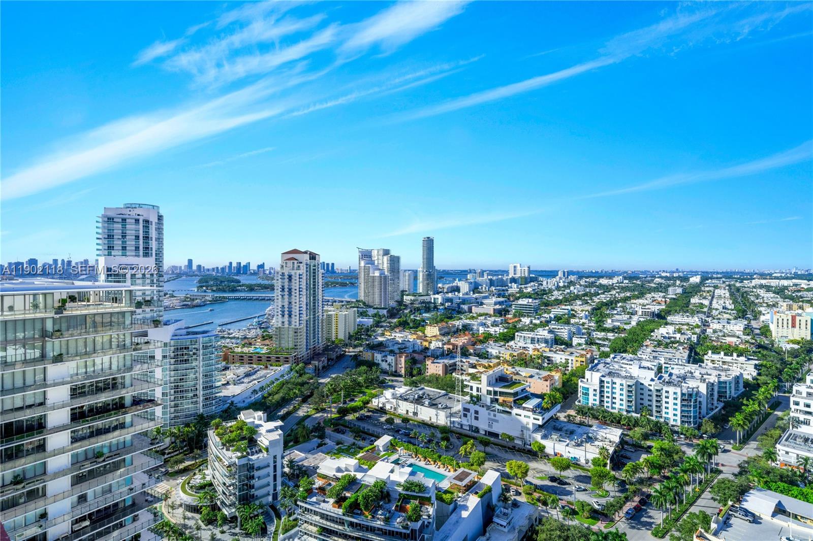 300 S Pointe Dr #TH 3103, Miami Beach FL 33139