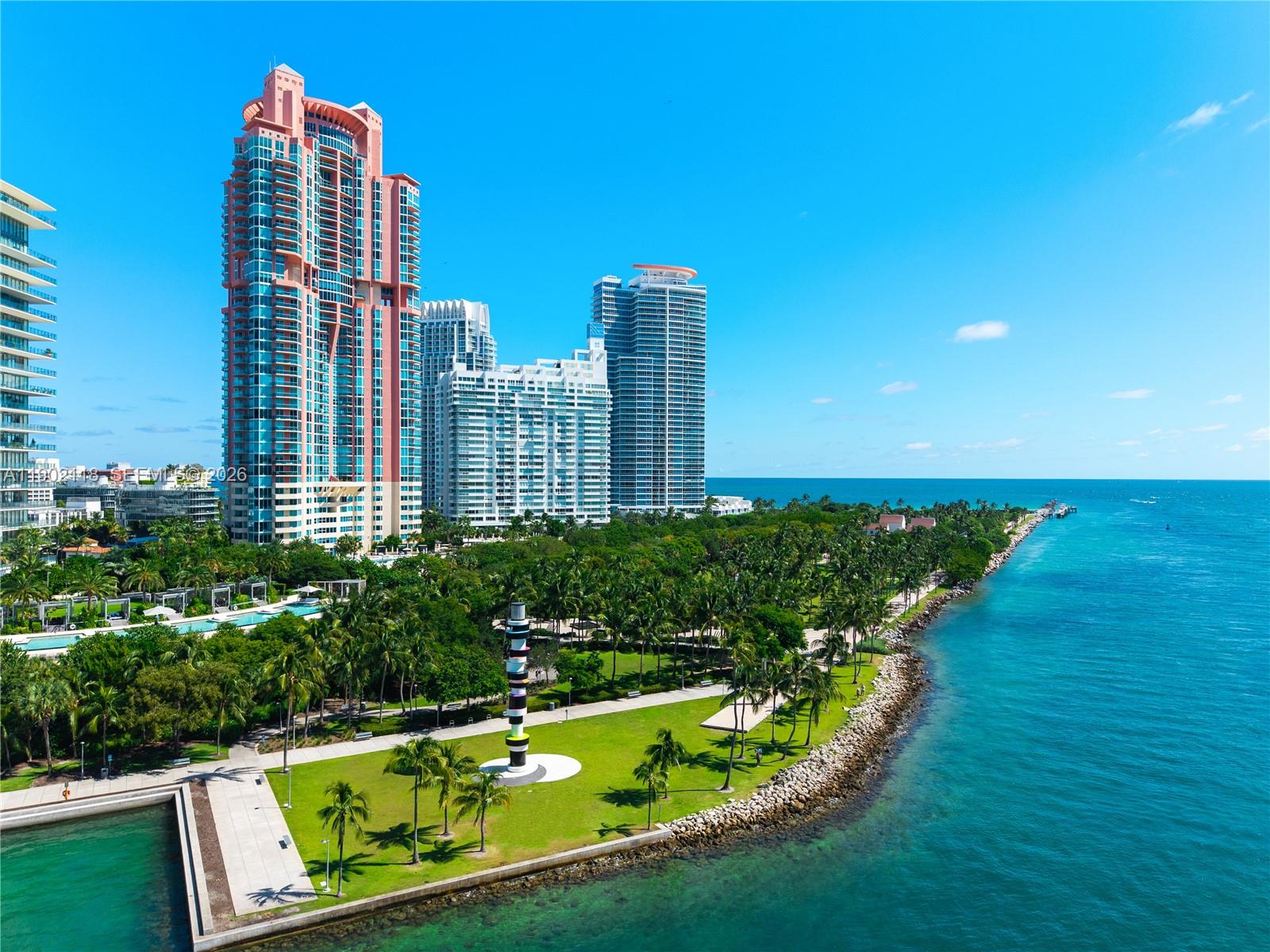 300 S Pointe Dr #TH 3103, Miami Beach FL 33139
