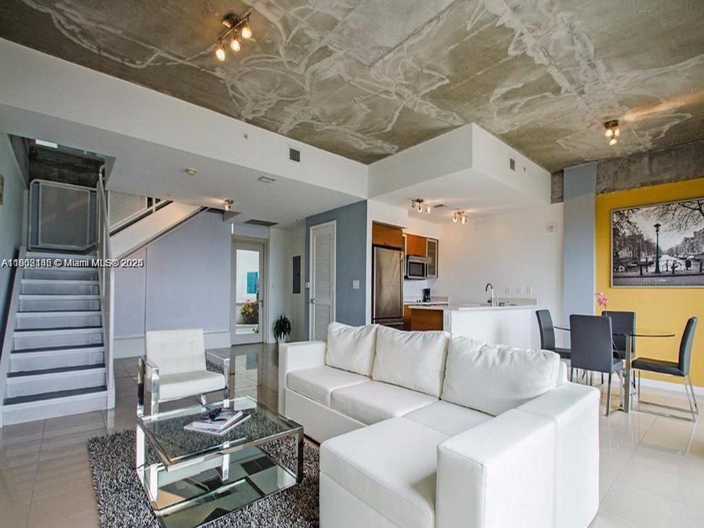 3250 NE 1st Ave #541, Miami FL 33137