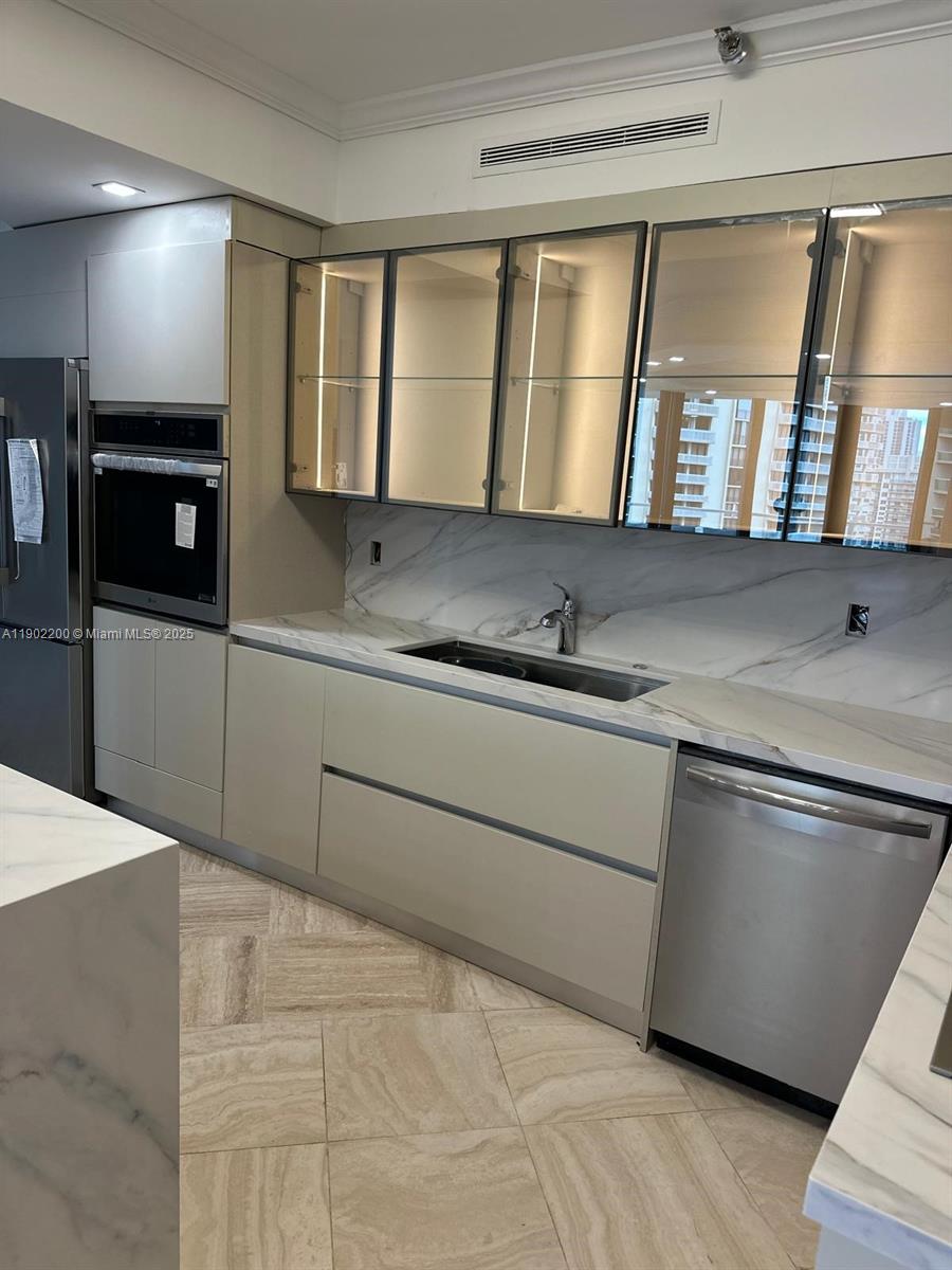19500 Turnberry Way #12E, Aventura FL 33180