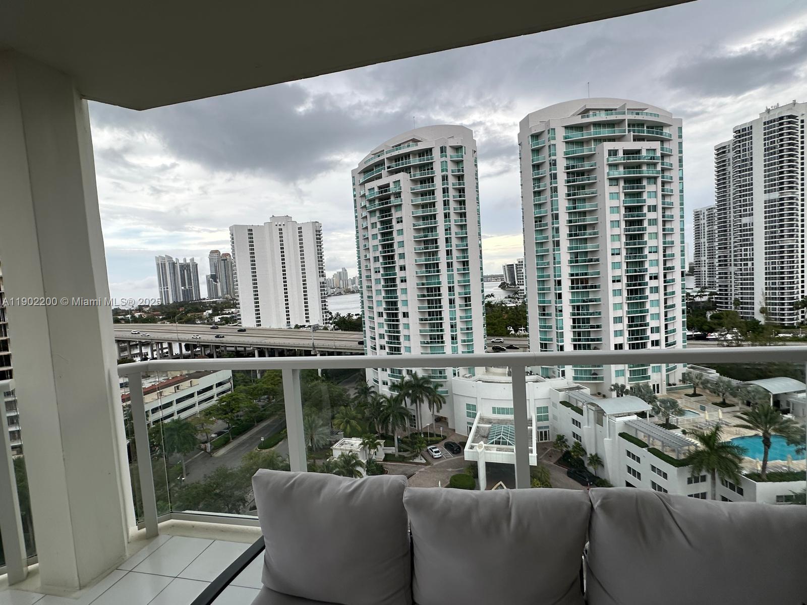 19500 Turnberry Way #12E, Aventura FL 33180
