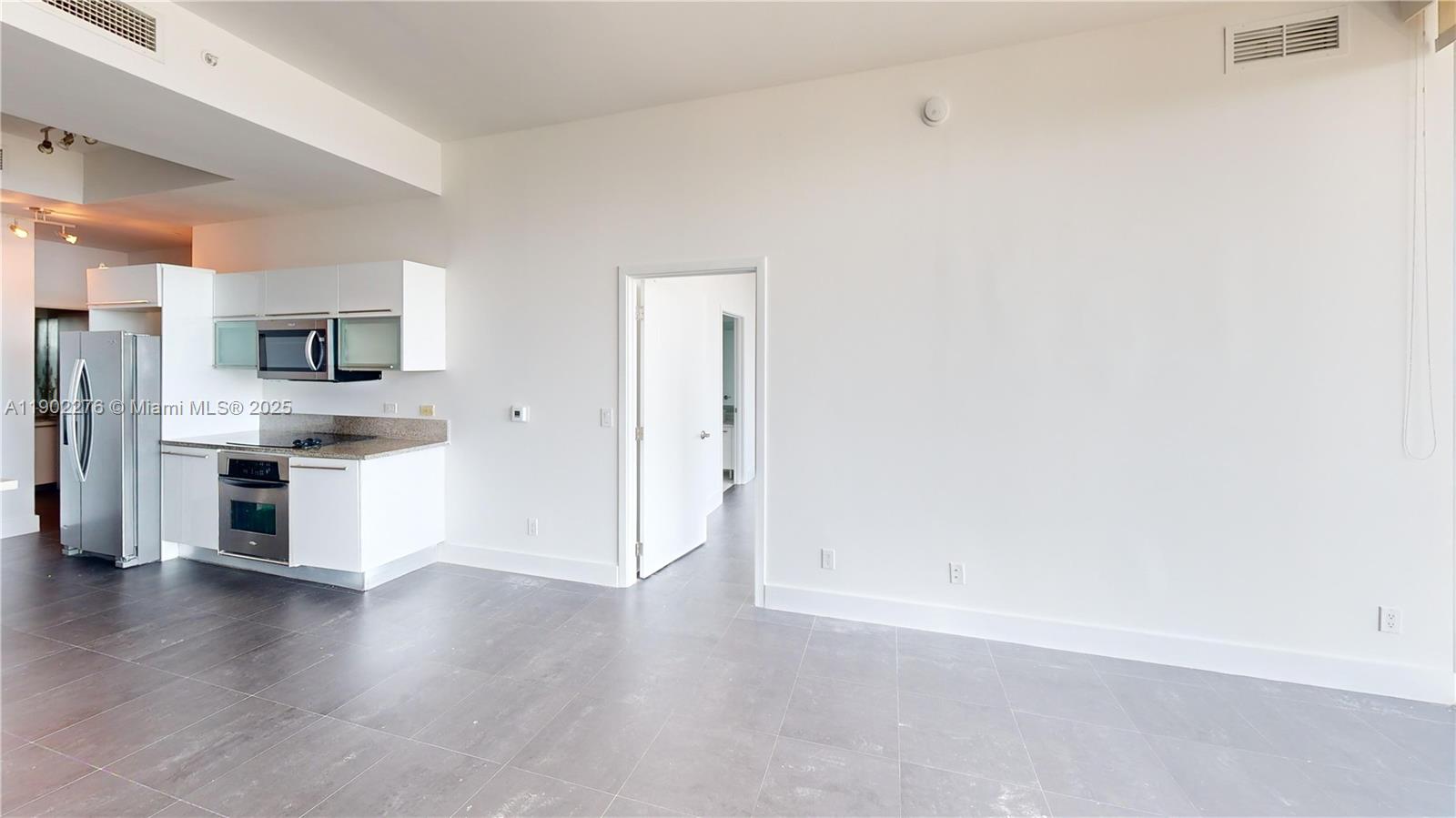 888 Biscayne Blvd #4704, Miami FL 33132