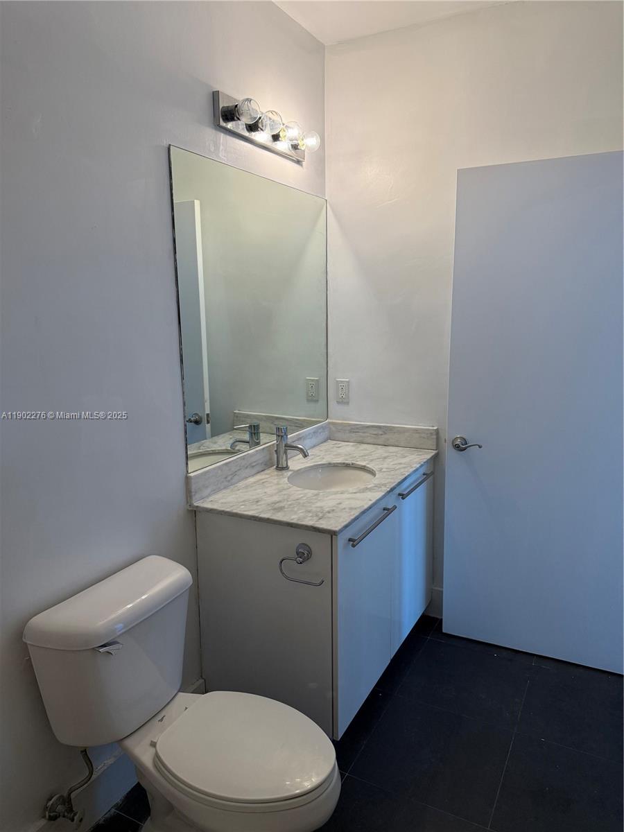 888 Biscayne Blvd #4704, Miami FL 33132