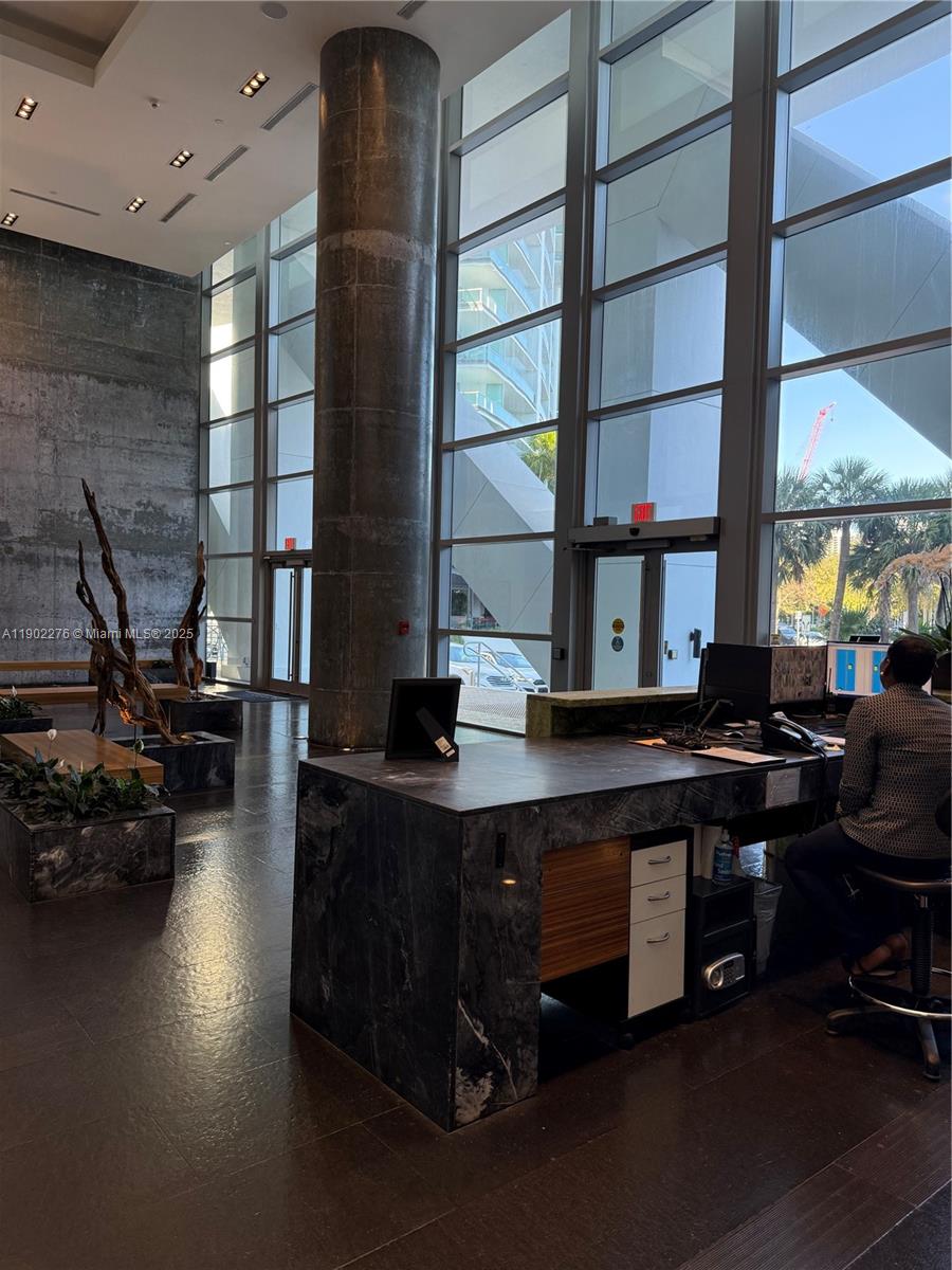 888 Biscayne Blvd #4704, Miami FL 33132
