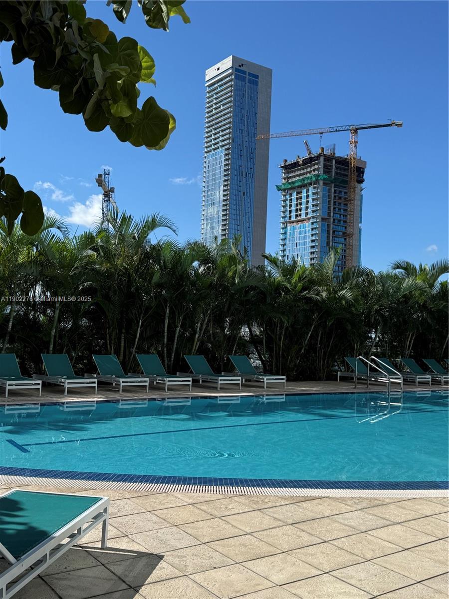 888 Biscayne Blvd #4704, Miami FL 33132