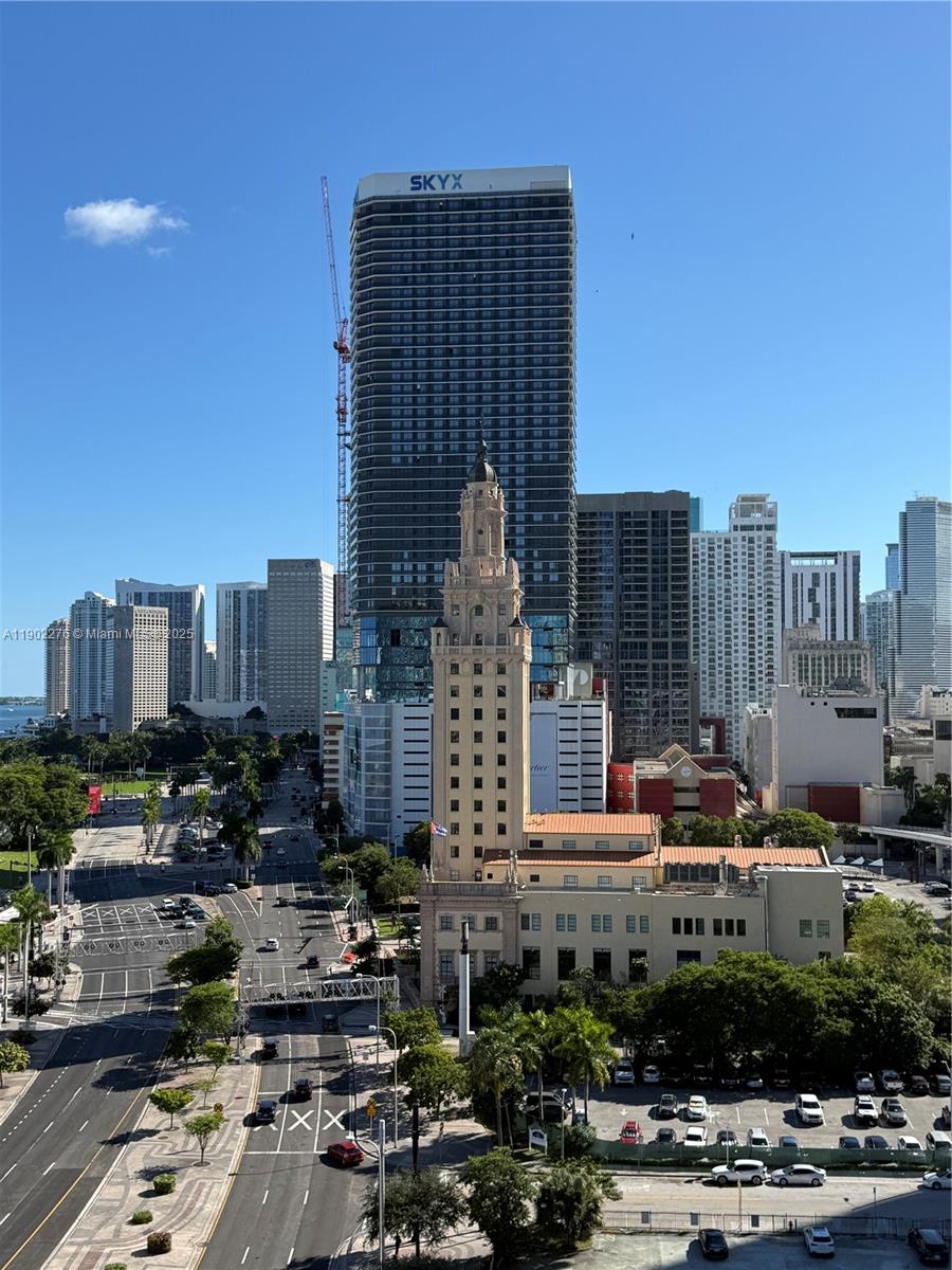 888 Biscayne Blvd #4704, Miami FL 33132