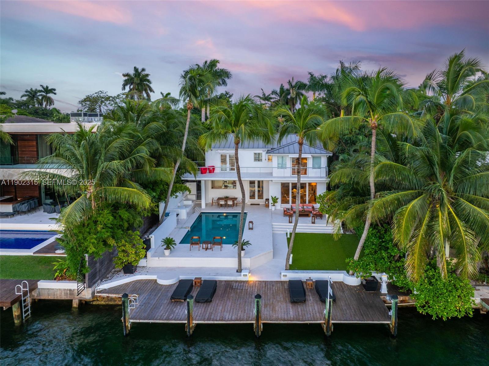 302 W San Marino Dr, Miami Beach FL 33139
