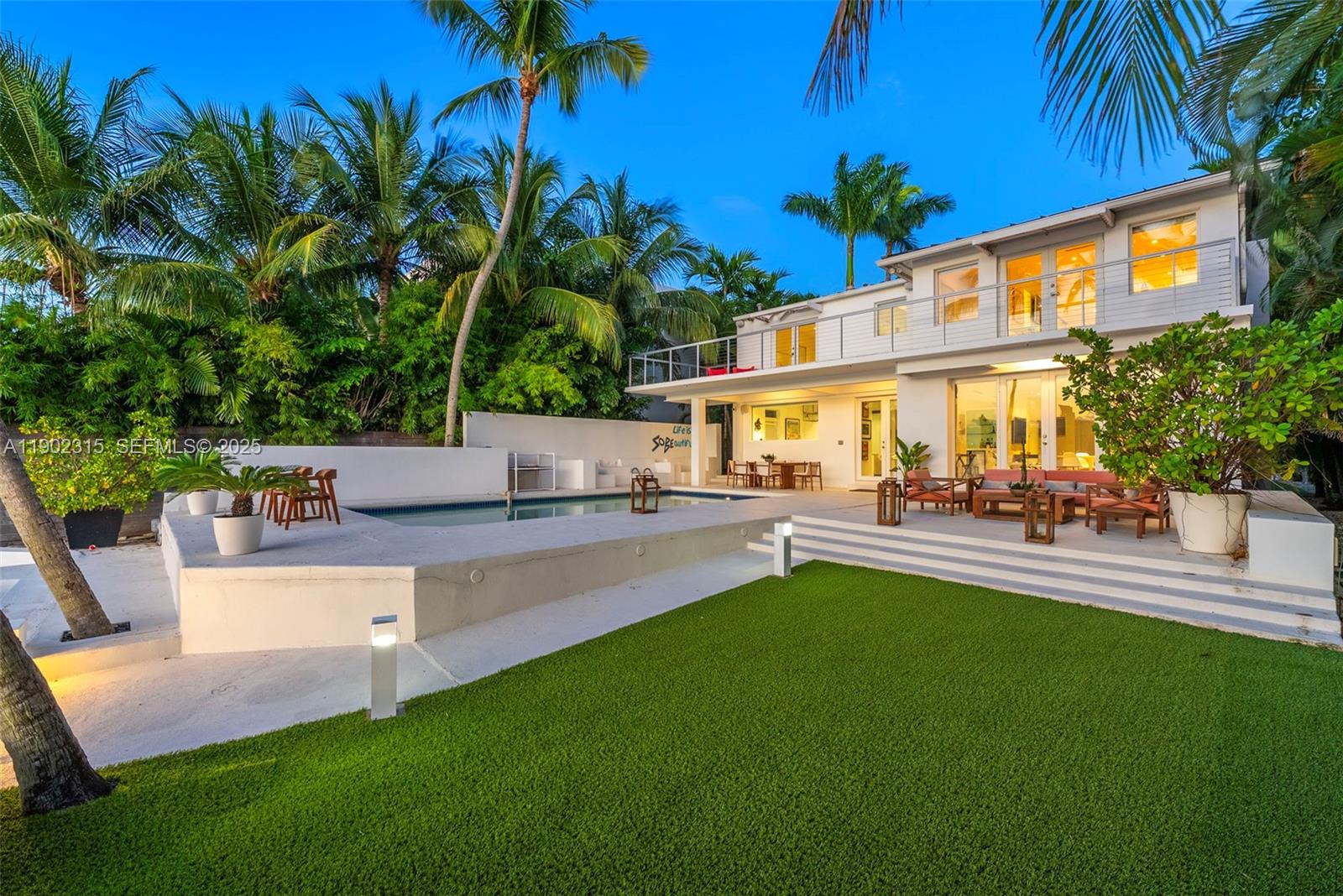 302 W San Marino Dr, Miami Beach FL 33139