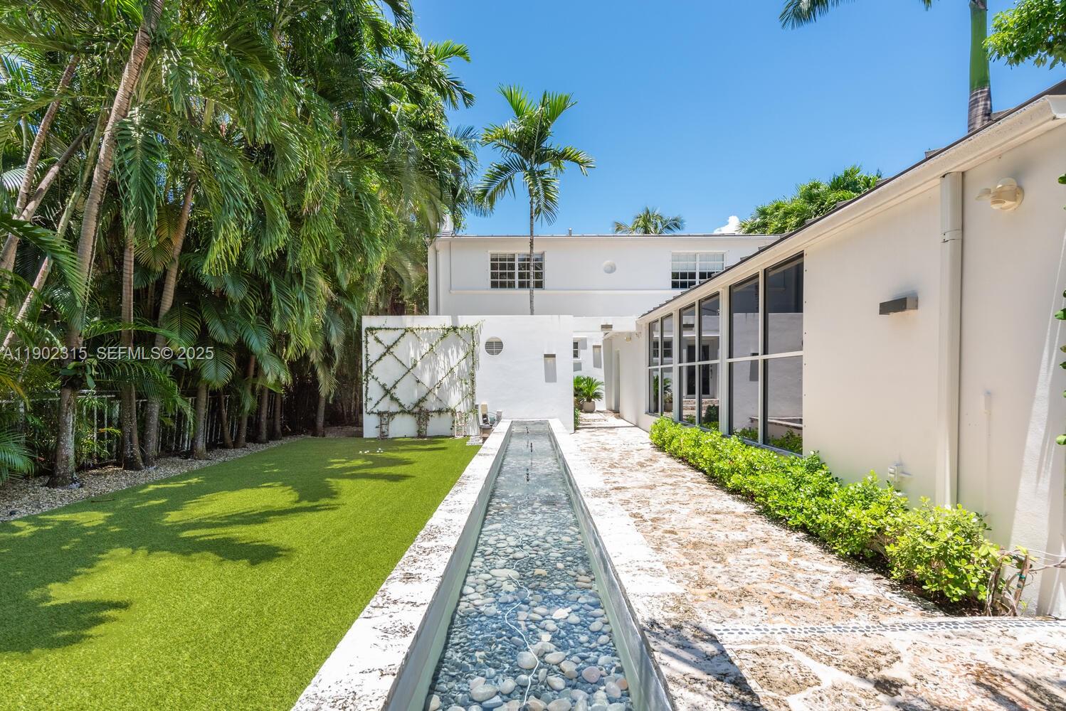 302 W San Marino Dr, Miami Beach FL 33139