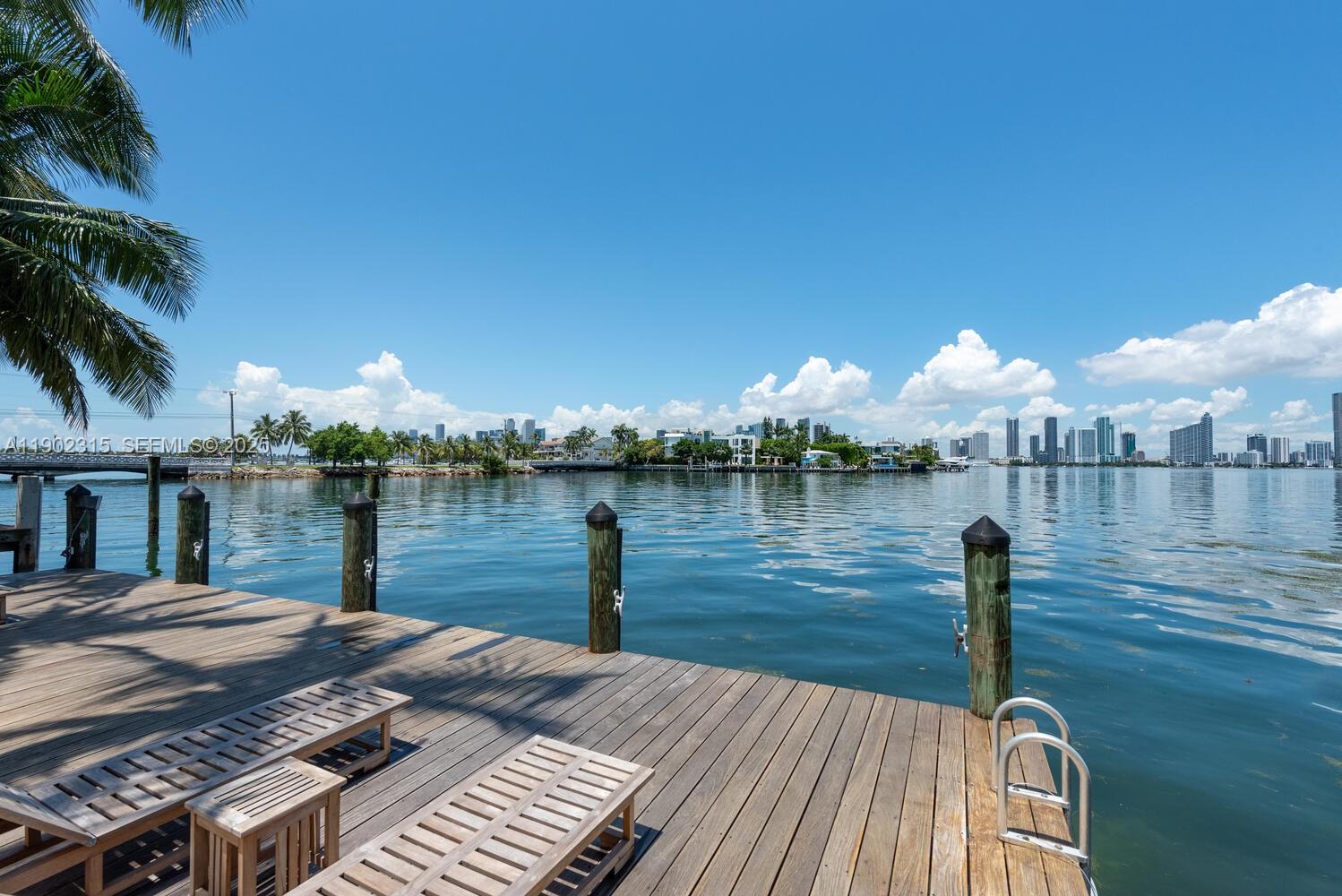 302 W San Marino Dr, Miami Beach FL 33139