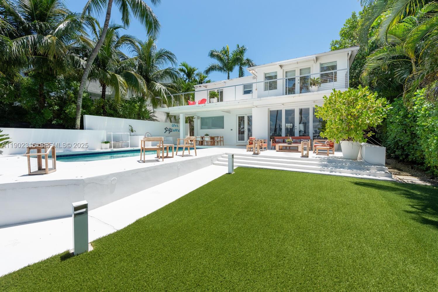302 W San Marino Dr, Miami Beach FL 33139