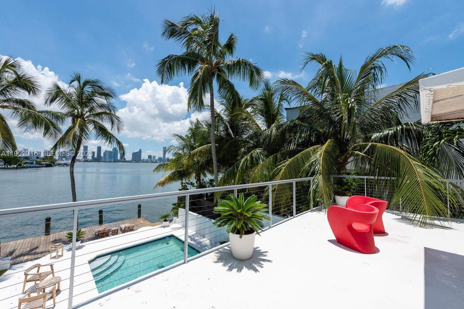 302 W San Marino Dr, Miami Beach FL 33139