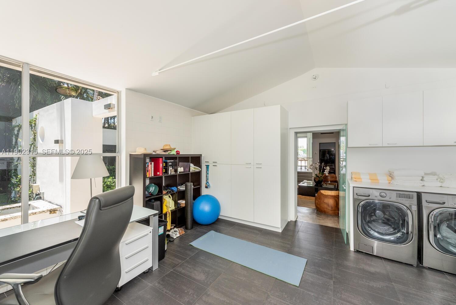 302 W San Marino Dr, Miami Beach FL 33139