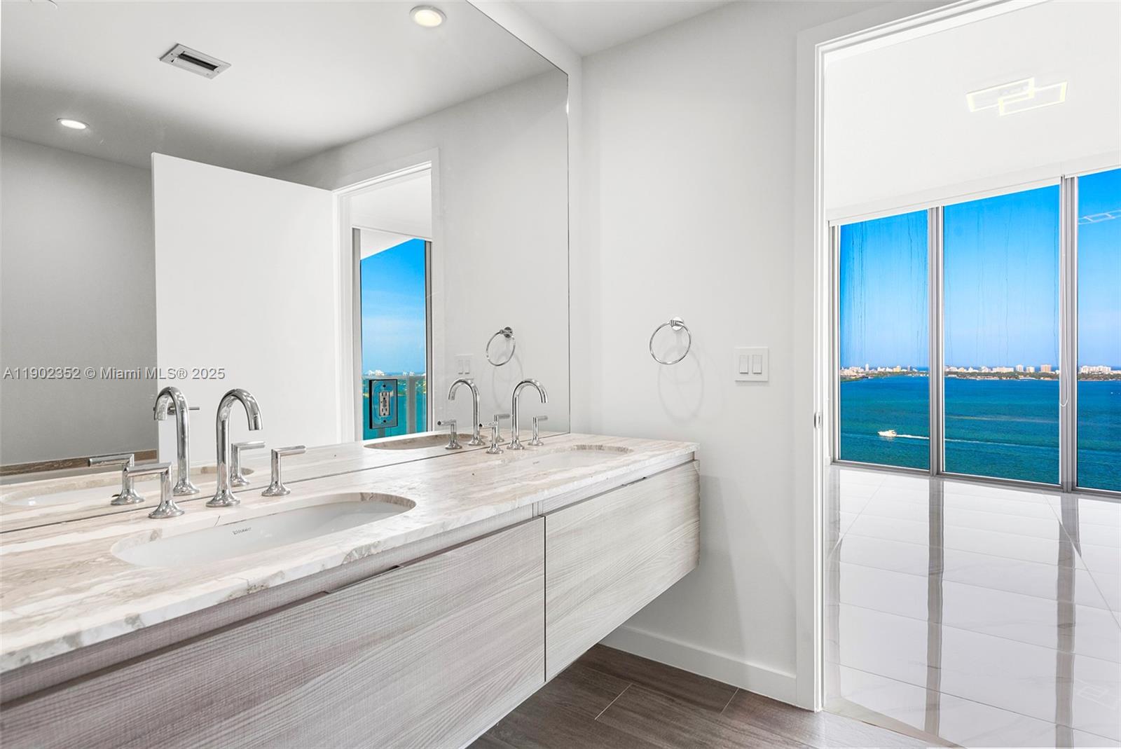2900 NE 7th Ave #2807, Miami FL 33137