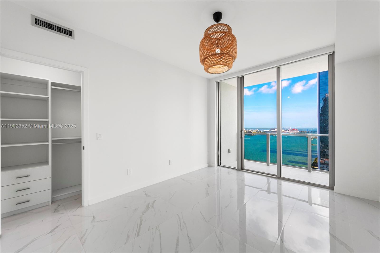 2900 NE 7th Ave #2807, Miami FL 33137