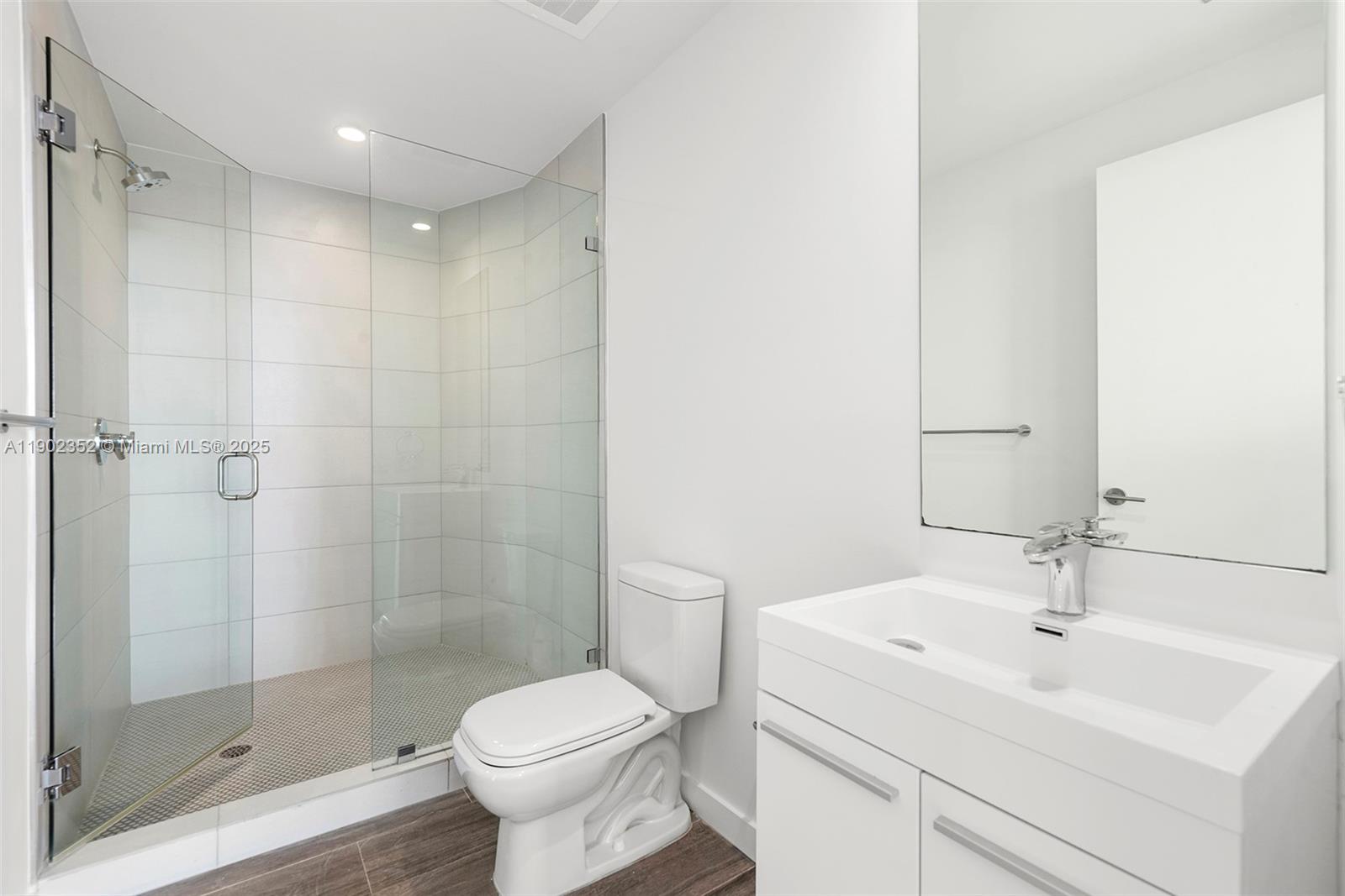 2900 NE 7th Ave #2807, Miami FL 33137