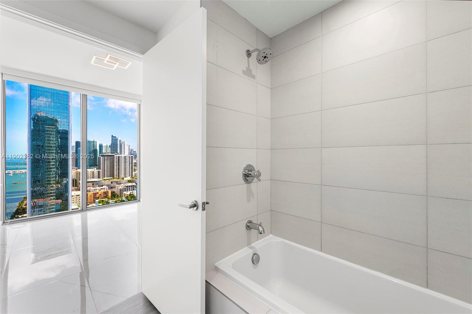 2900 NE 7th Ave #2807, Miami FL 33137