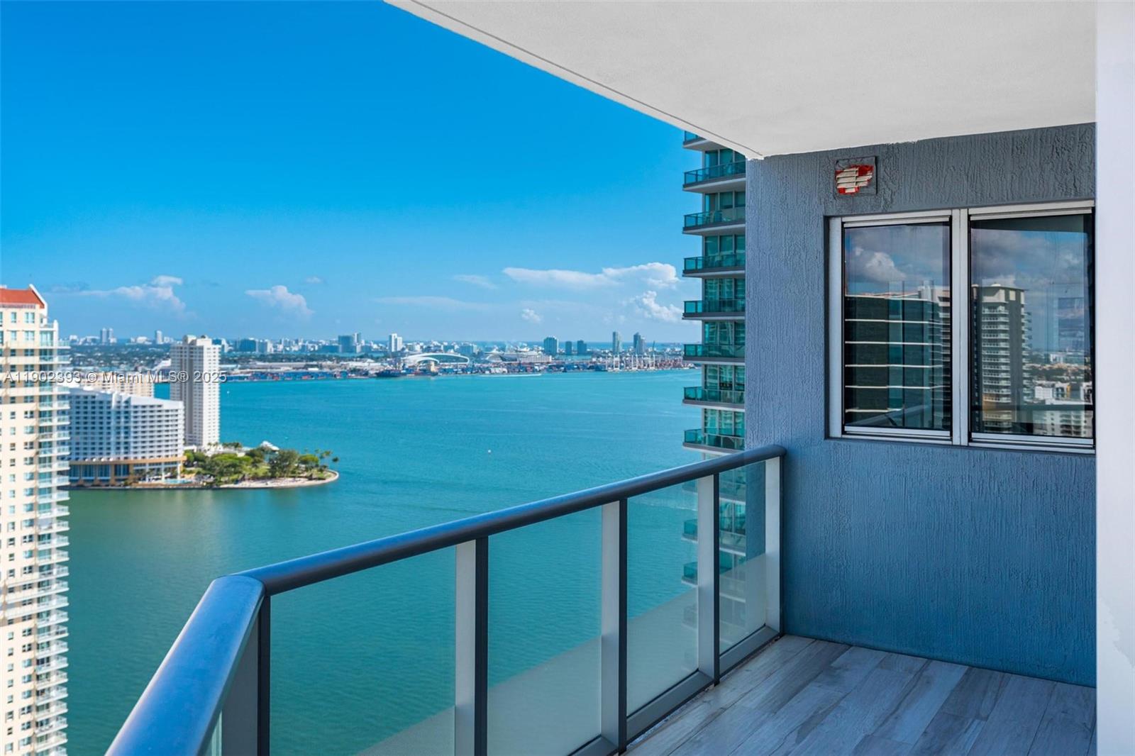 1300 Brickell Bay Dr #3307, Miami FL 33131