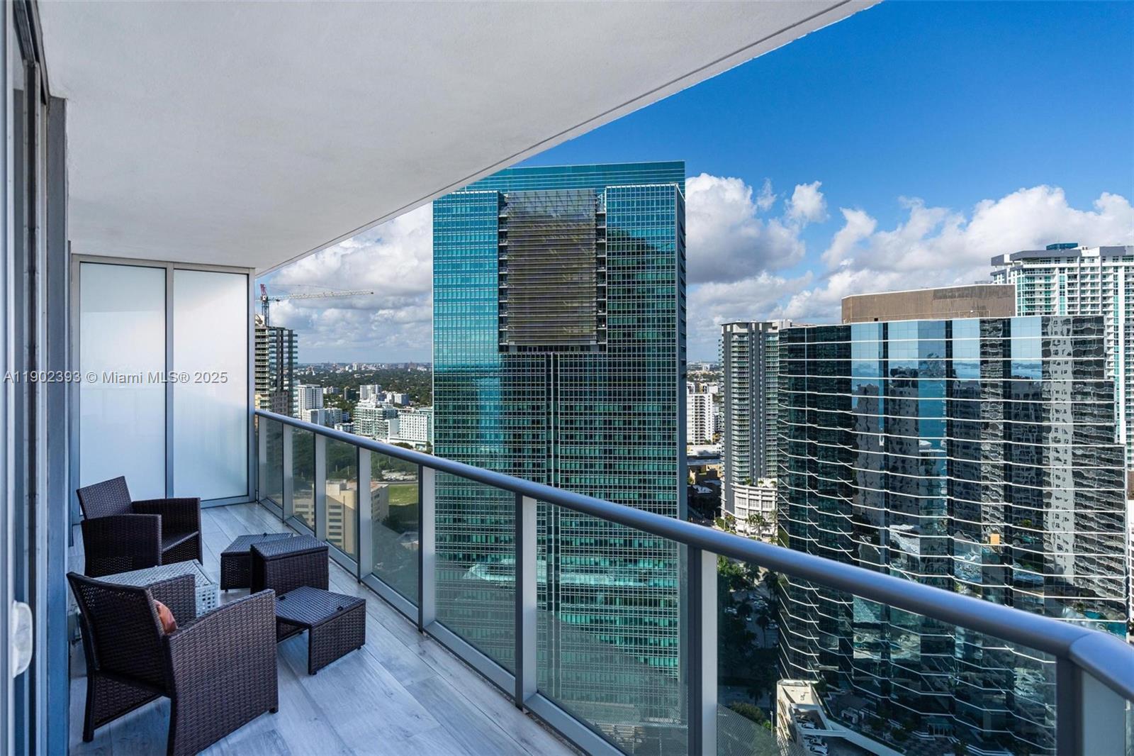 1300 Brickell Bay Dr #3307, Miami FL 33131