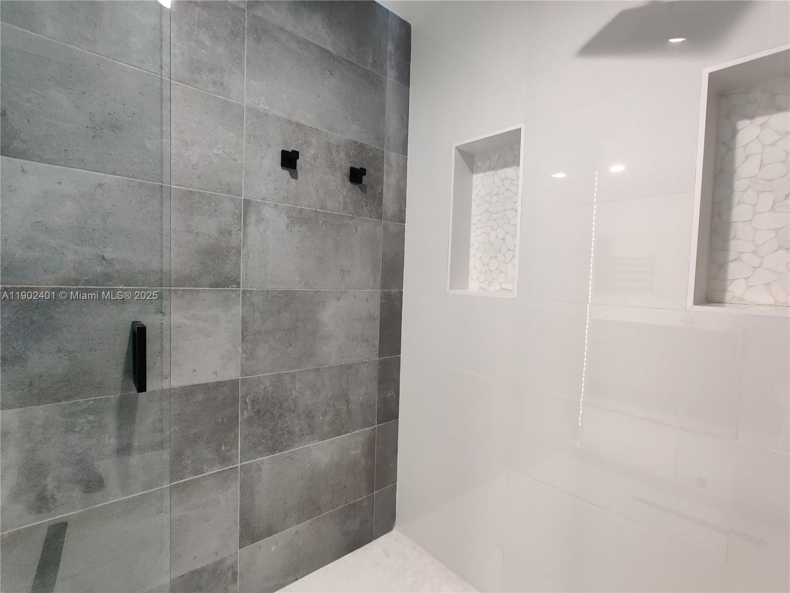 888 Biscayne Blvd #2903, Miami FL 33132