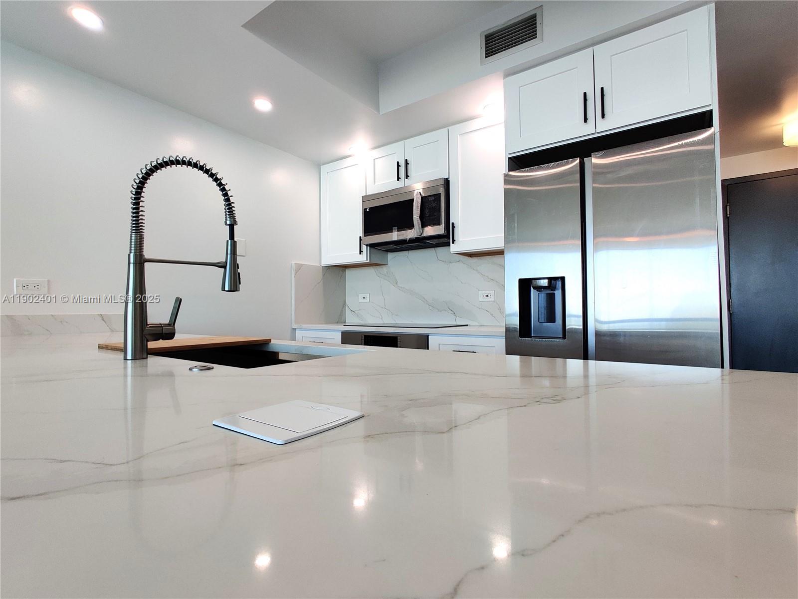888 Biscayne Blvd #2903, Miami FL 33132