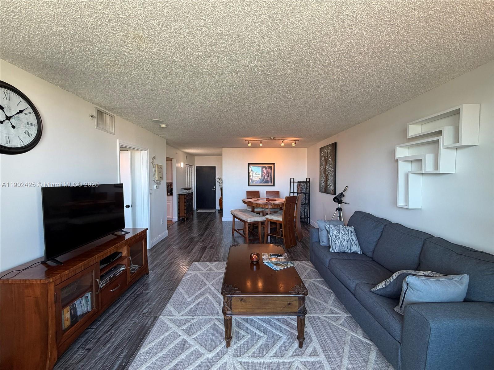 90 Alton Rd #605, Miami Beach FL 33139