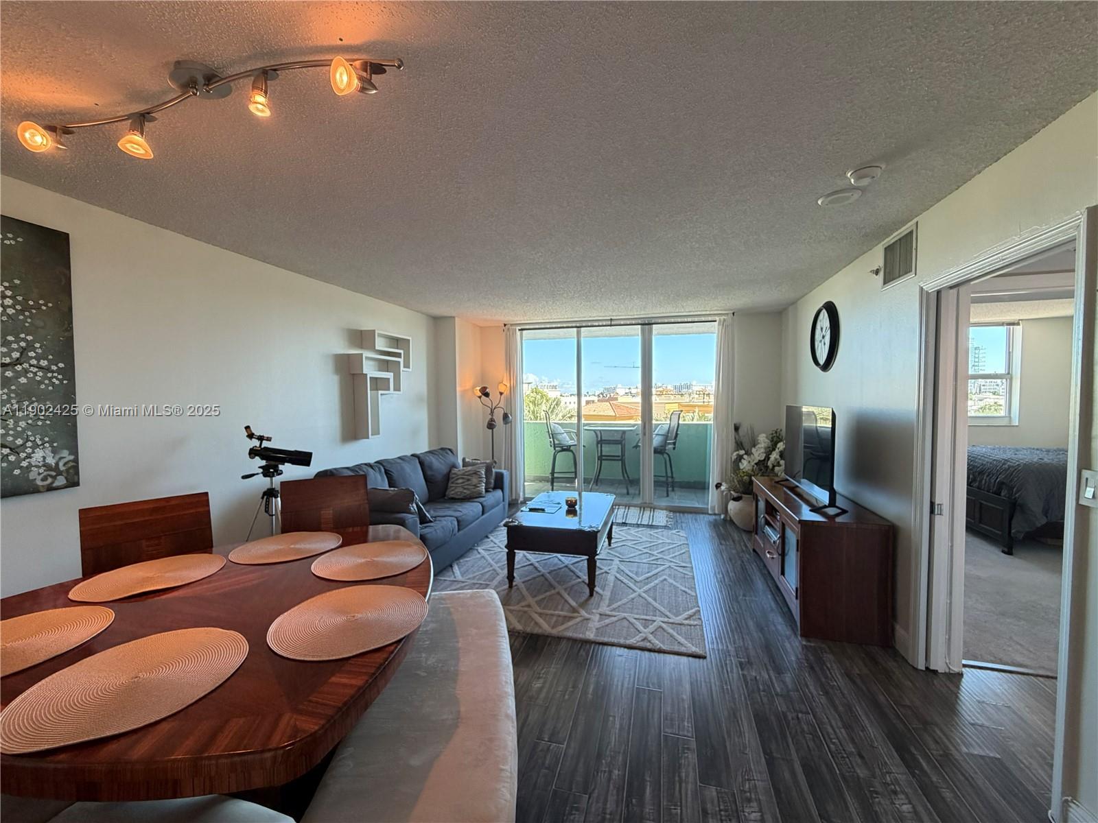 90 Alton Rd #605, Miami Beach FL 33139
