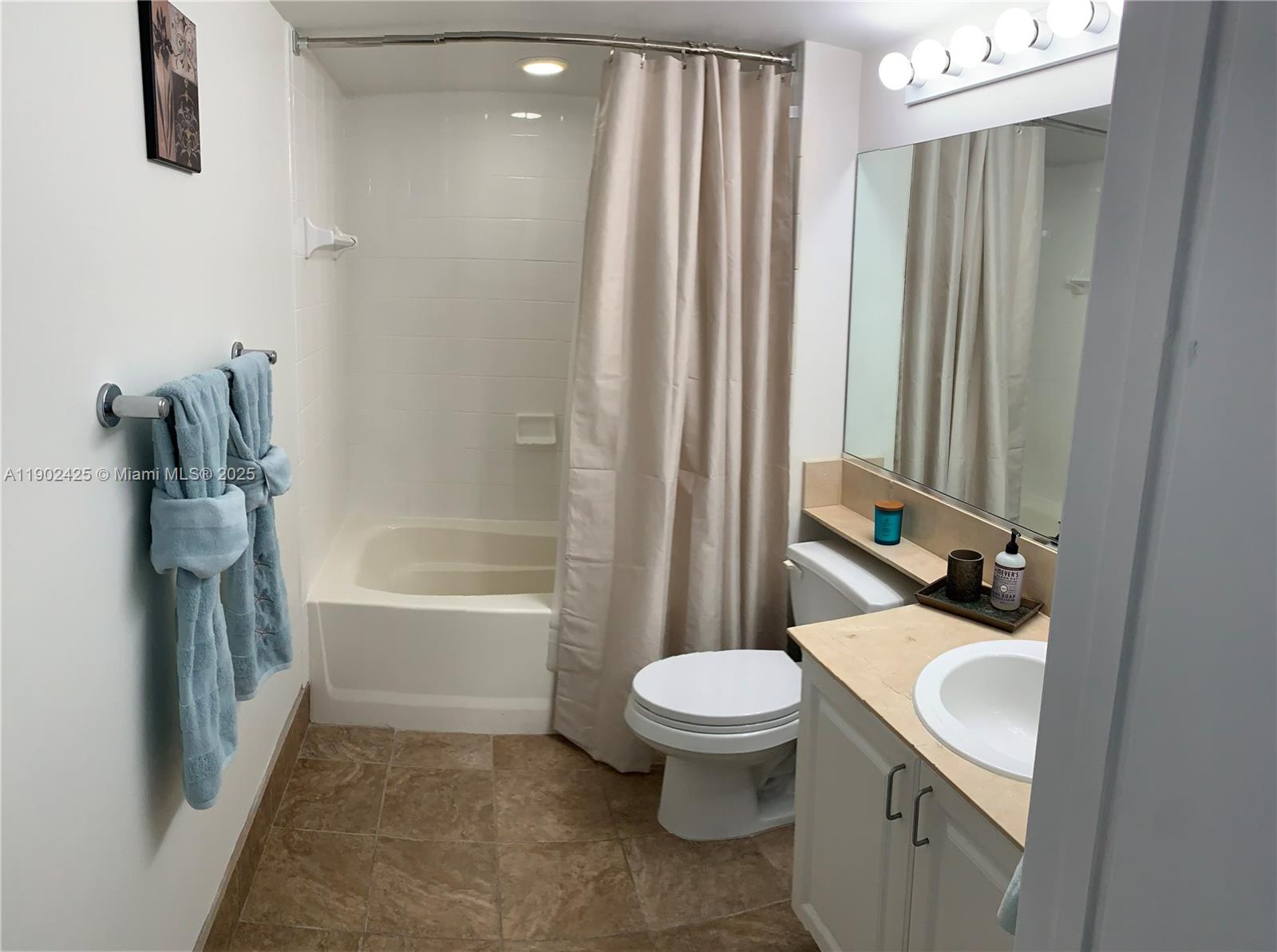 90 Alton Rd #605, Miami Beach FL 33139