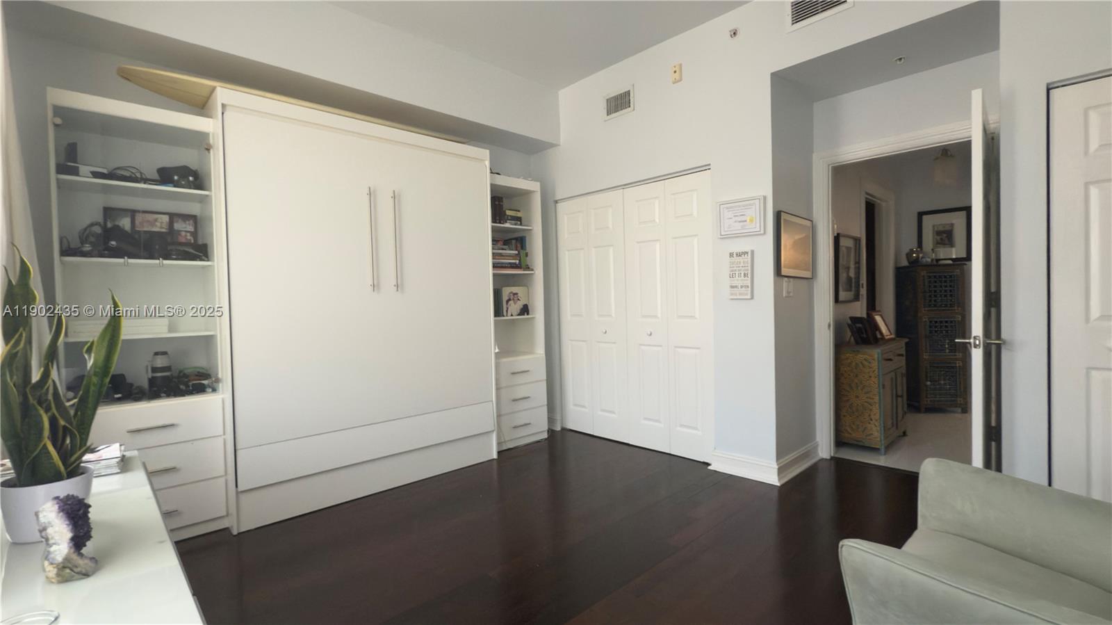 3001 NE 185th St #532, Aventura FL 33180