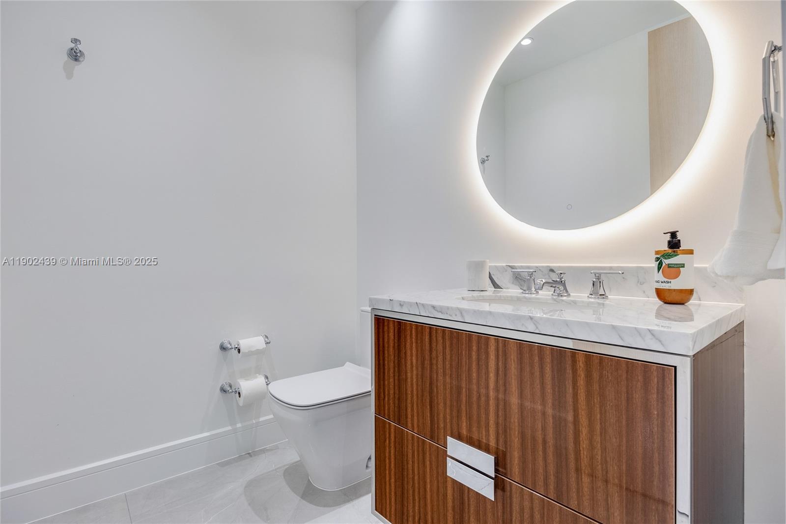 15701 Collins Ave #1402, Sunny Isles Beach FL 33160