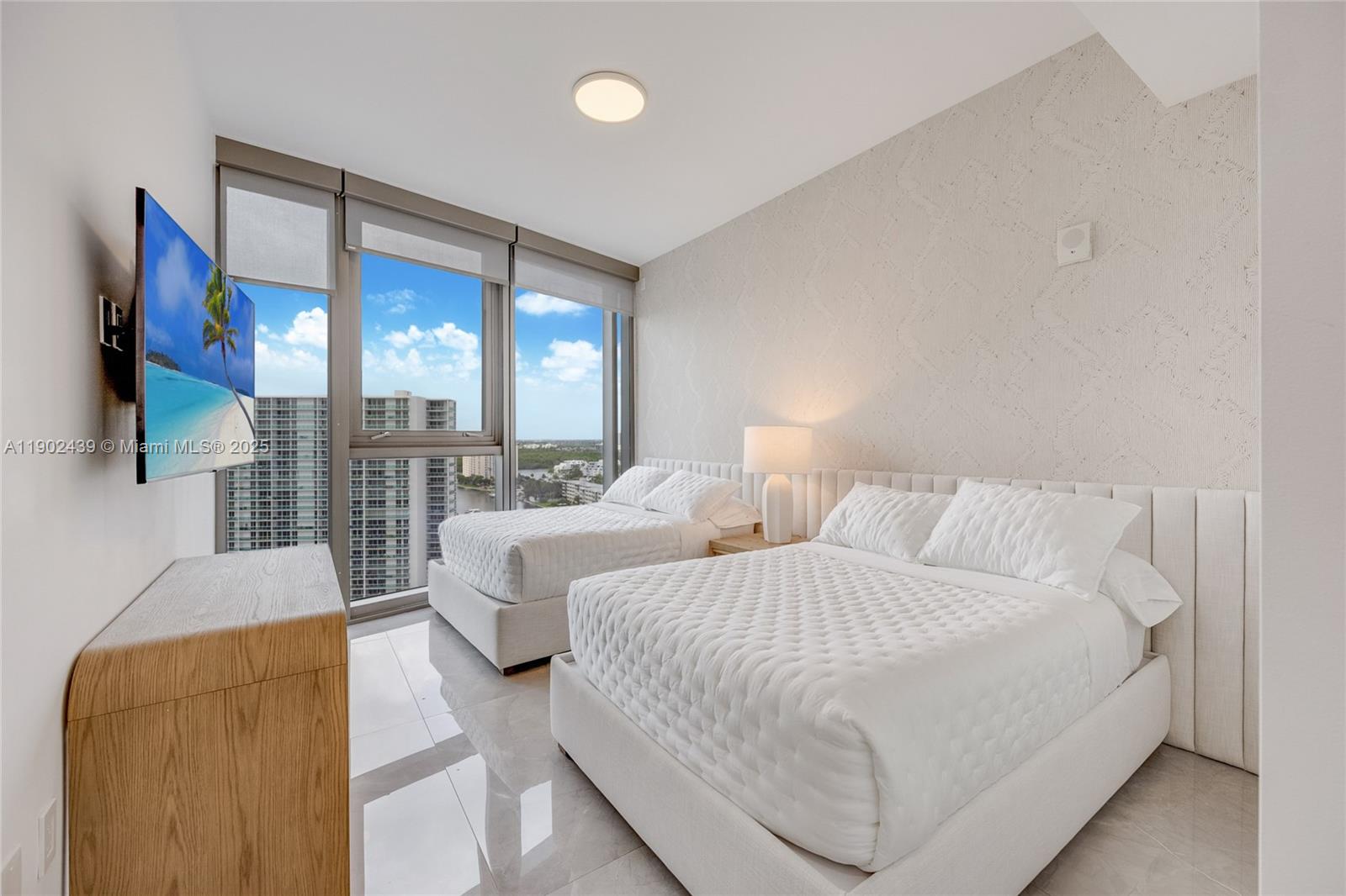 15701 Collins Ave #1402, Sunny Isles Beach FL 33160