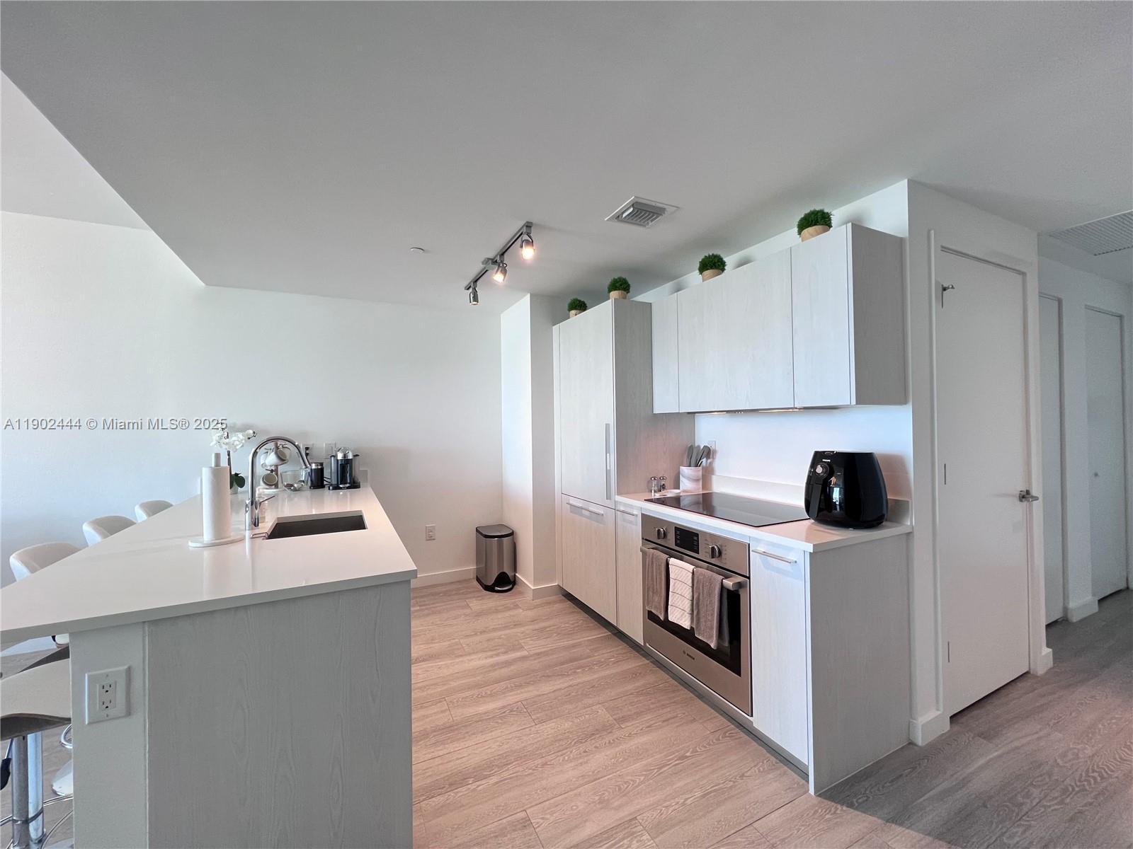 501 NE 31st St #2810, Miami FL 33137