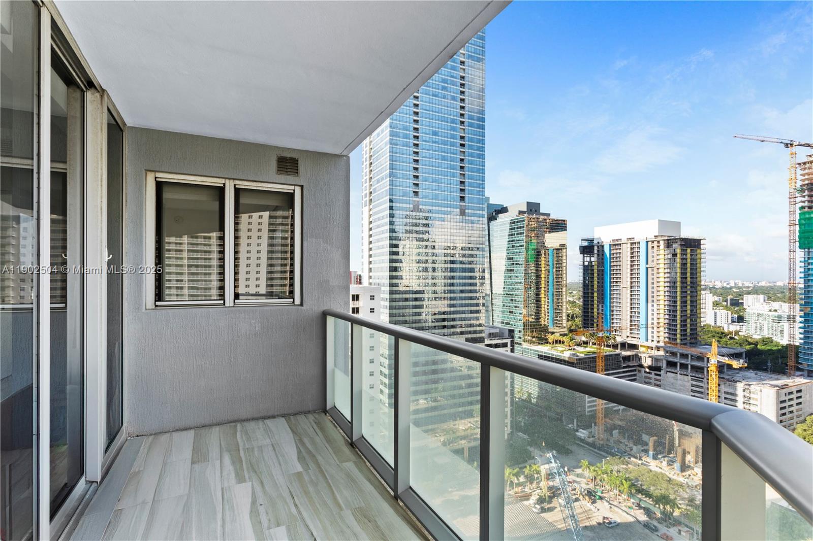 1300 Brickell Bay Dr #2901, Miami FL 33131
