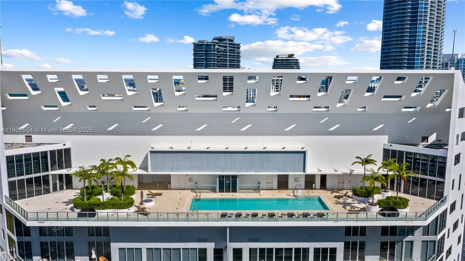 1300 Brickell Bay Dr #2901, Miami FL 33131