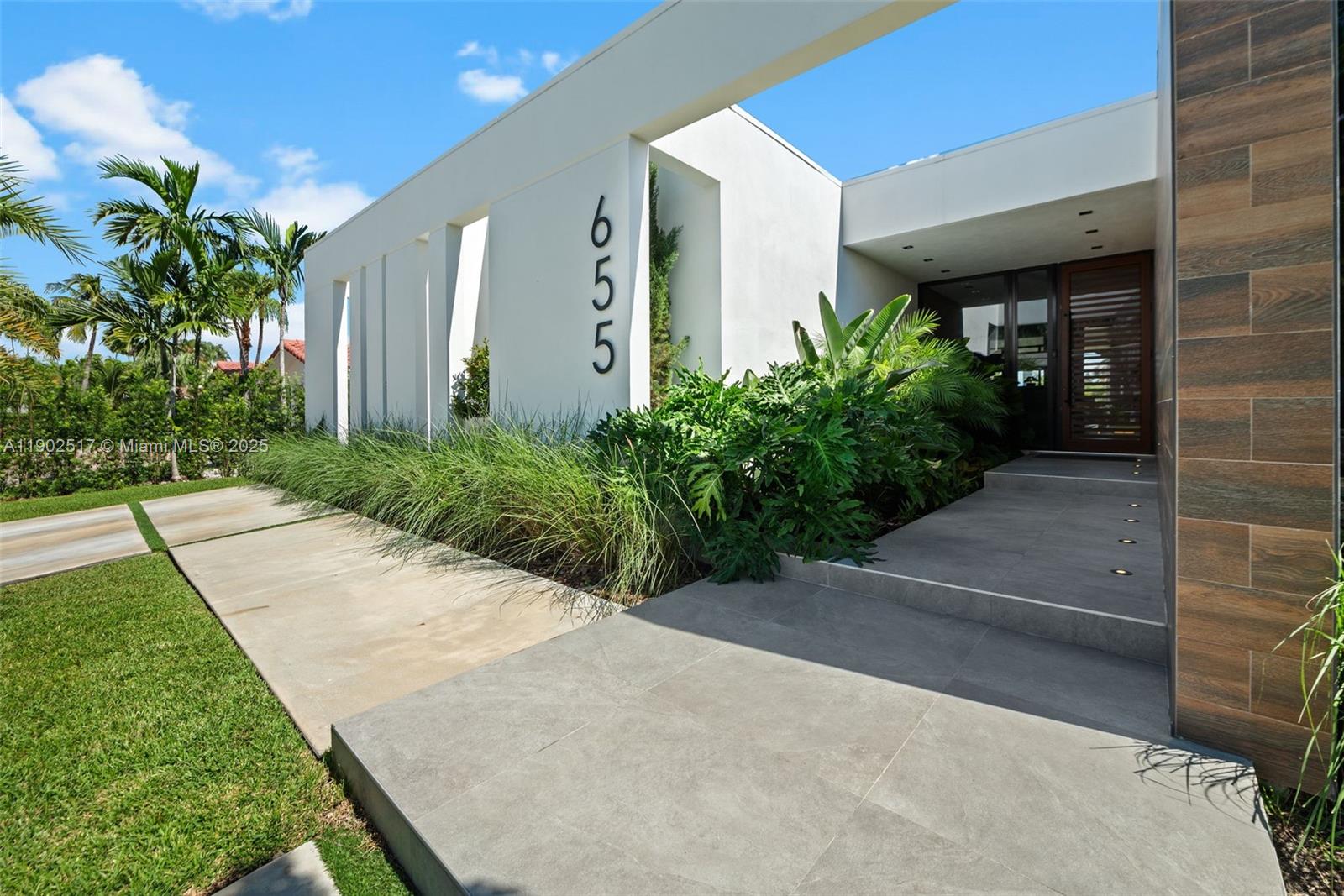 655 Layne Blvd #0, Hallandale Beach FL 33009