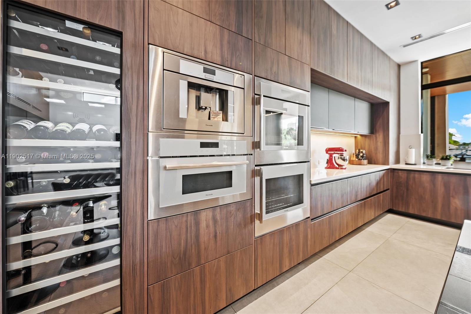 655 Layne Blvd #0, Hallandale Beach FL 33009
