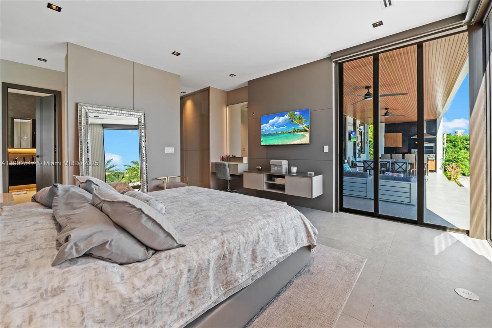 655 Layne Blvd #0, Hallandale Beach FL 33009