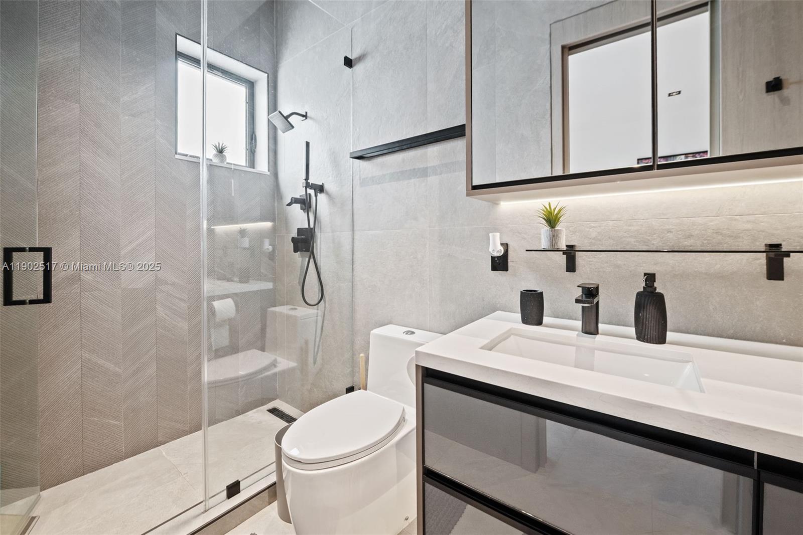 655 Layne Blvd #0, Hallandale Beach FL 33009