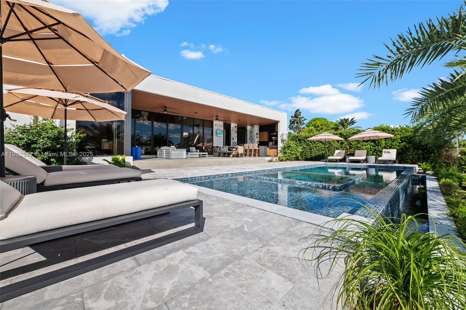 655 Layne Blvd #0, Hallandale Beach FL 33009