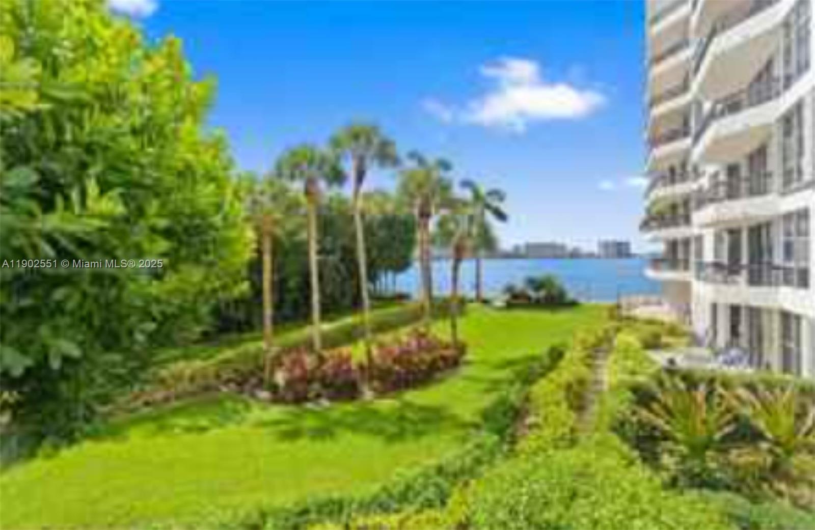 3600 Mystic Pointe Dr #509, Aventura FL 33180