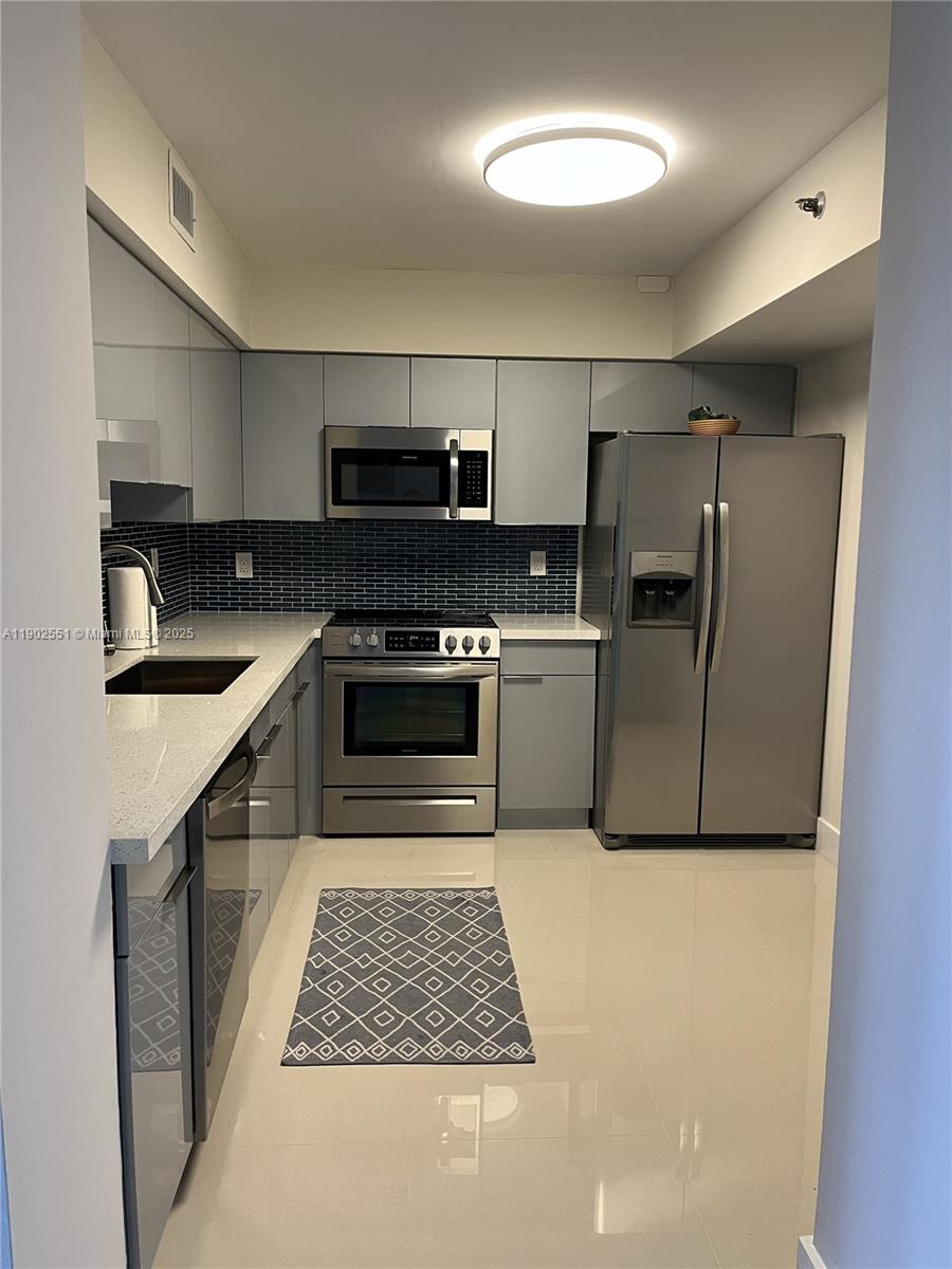 3600 Mystic Pointe Dr #509, Aventura FL 33180