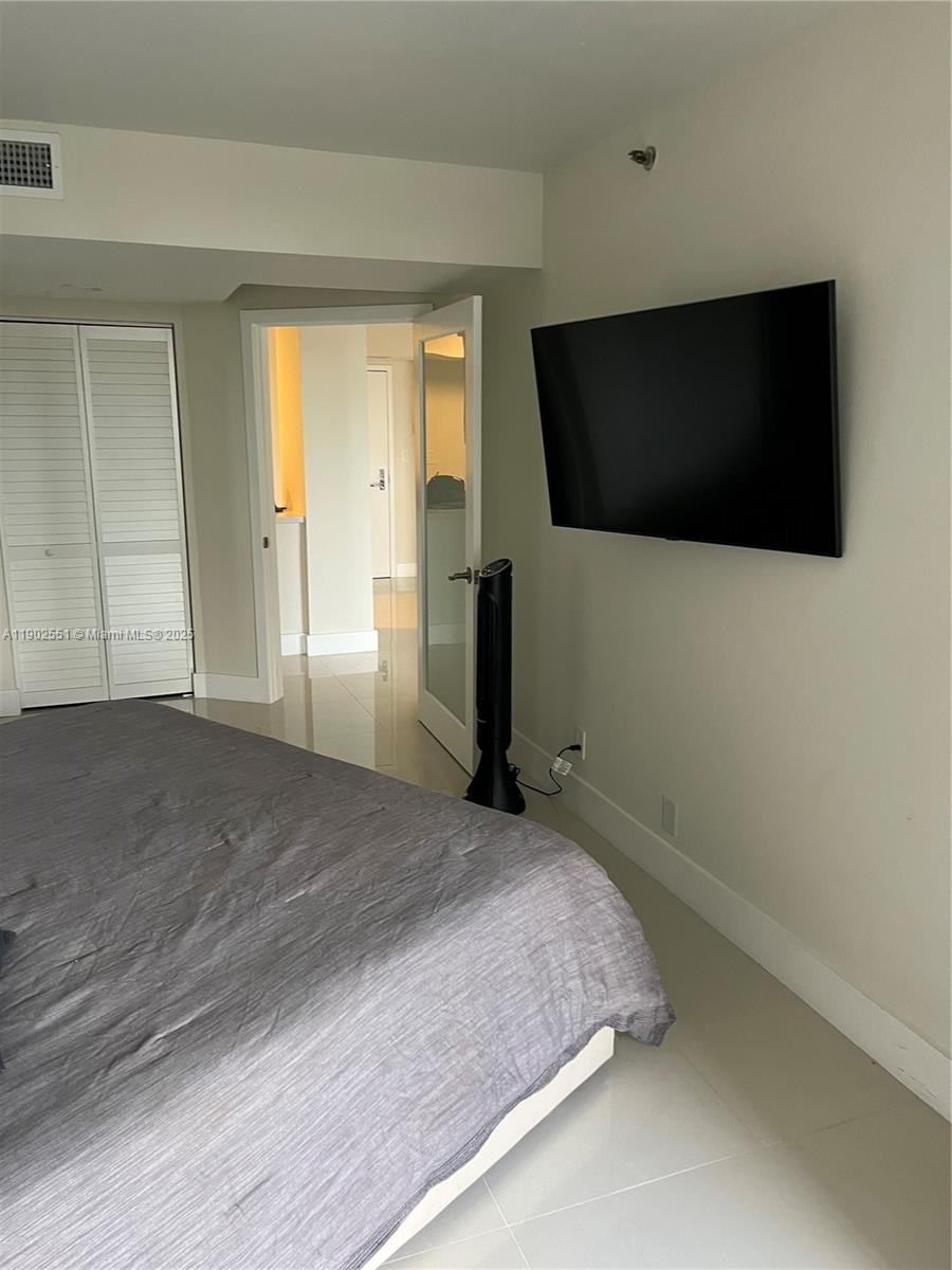 3600 Mystic Pointe Dr #509, Aventura FL 33180