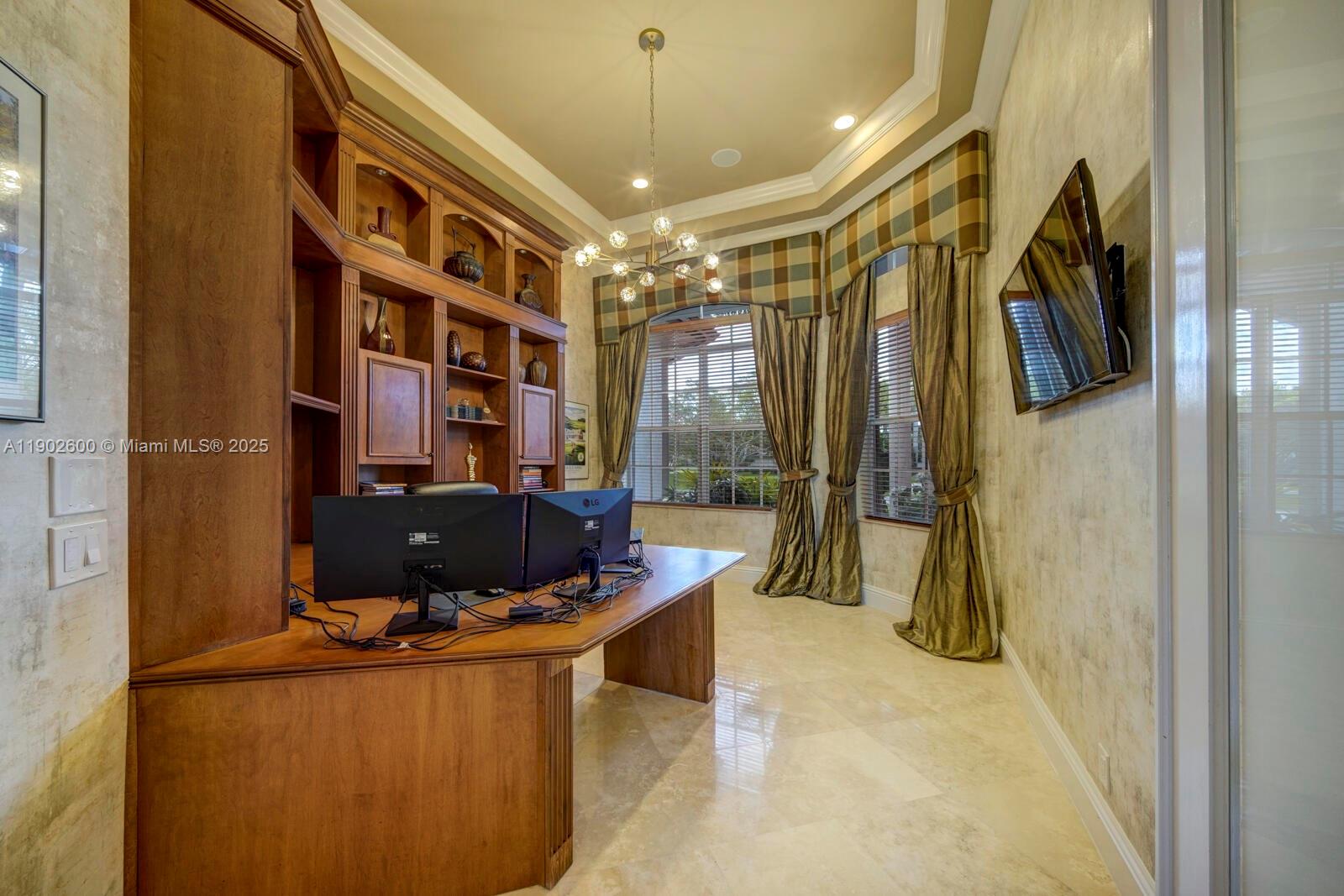 3828 Pine Lake Dr, Weston FL 33332