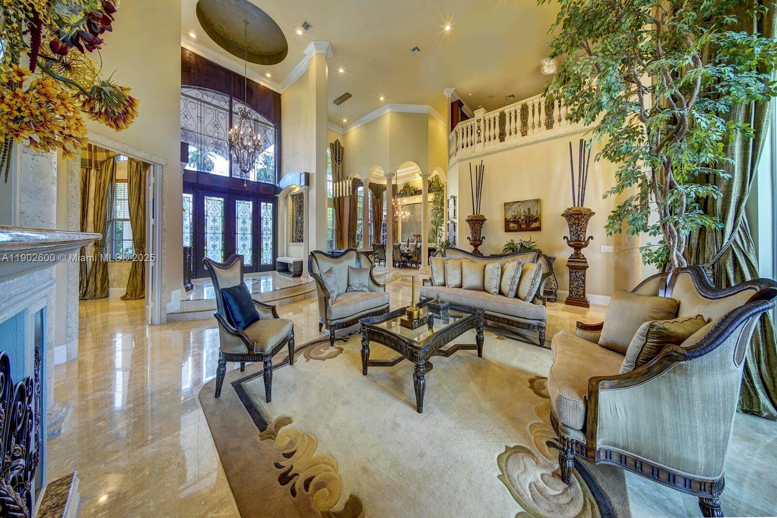 3828 Pine Lake Dr, Weston FL 33332