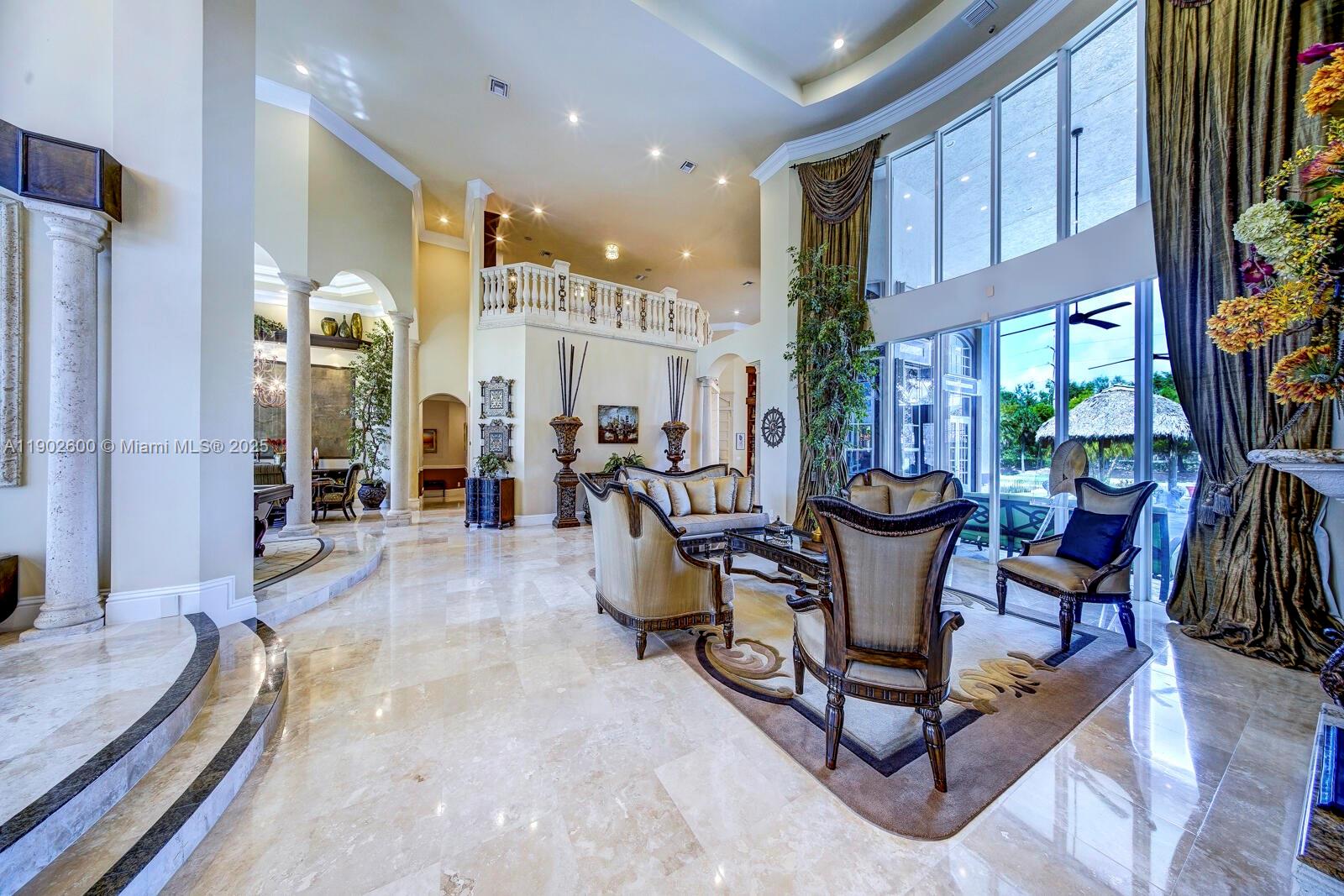 3828 Pine Lake Dr, Weston FL 33332