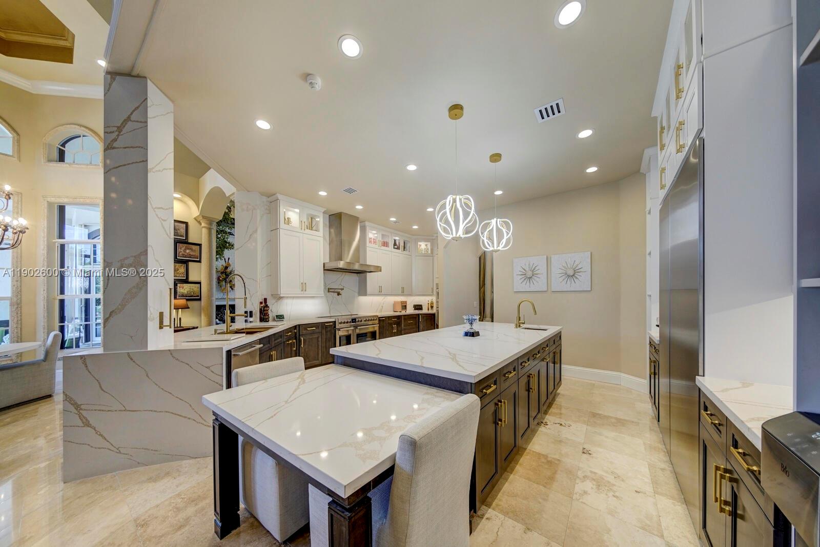 3828 Pine Lake Dr, Weston FL 33332