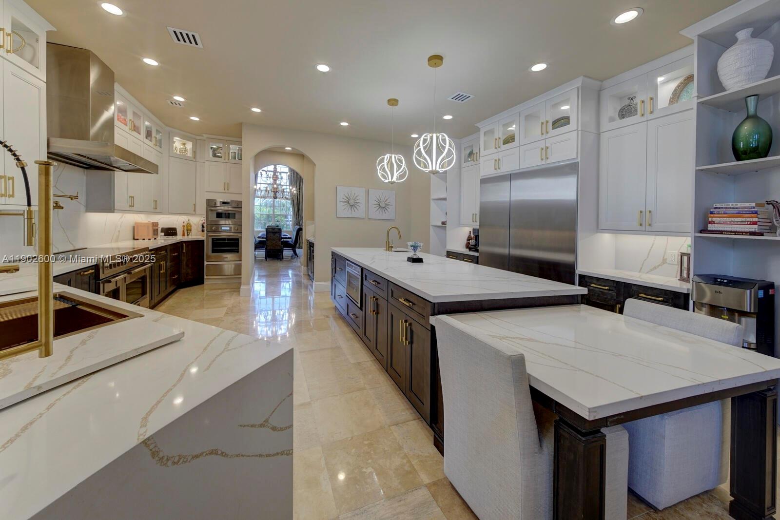 3828 Pine Lake Dr, Weston FL 33332