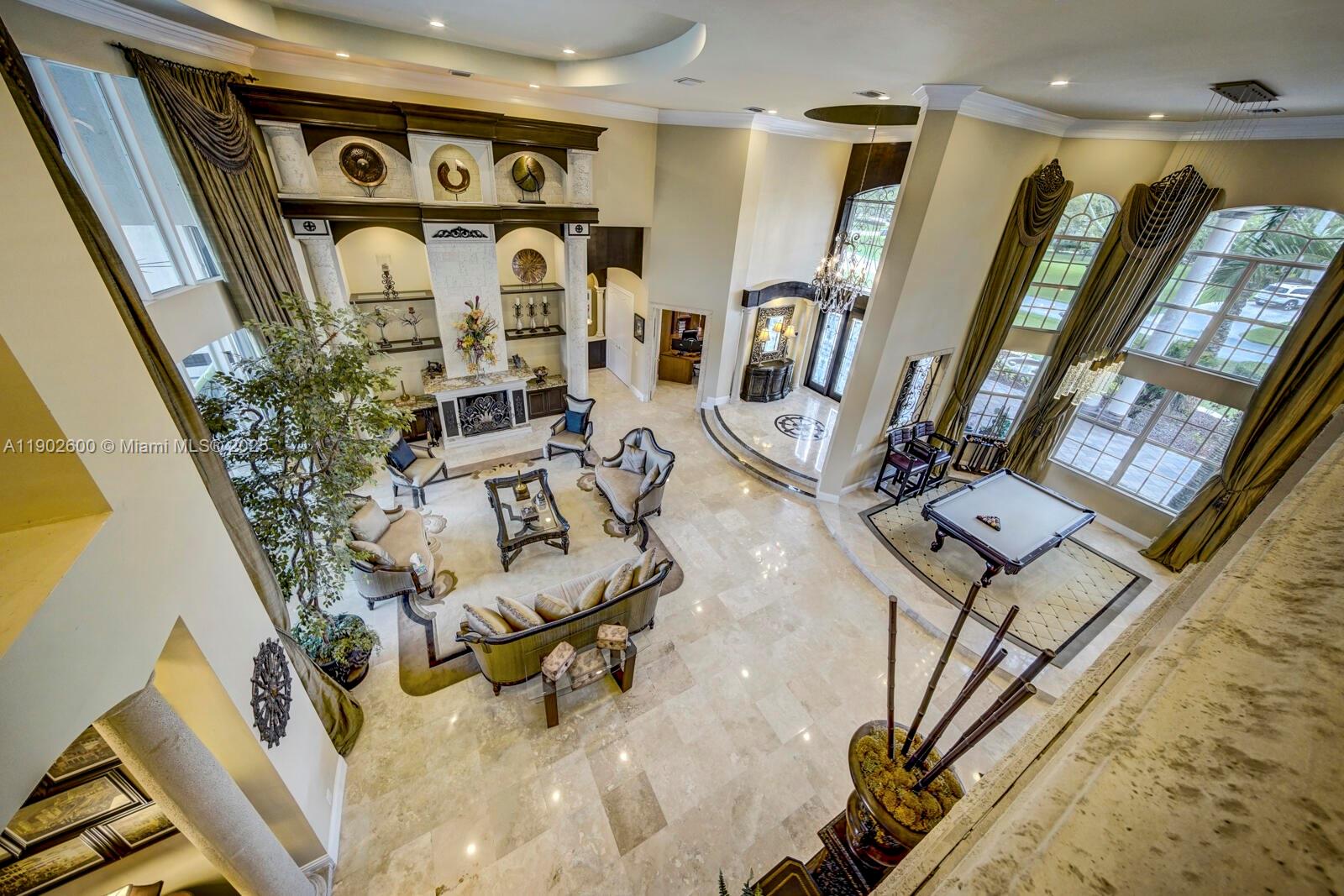 3828 Pine Lake Dr, Weston FL 33332