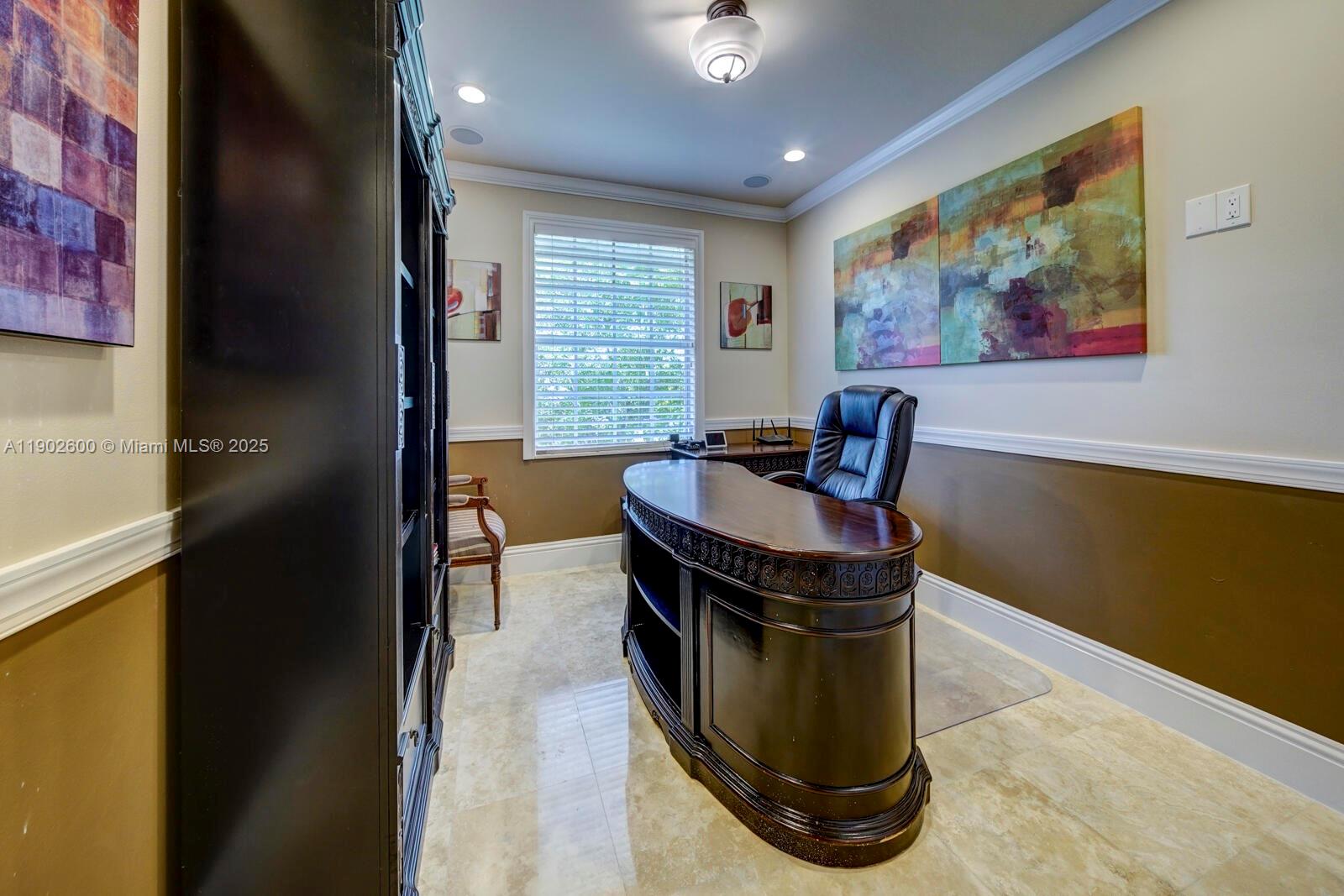 3828 Pine Lake Dr, Weston FL 33332