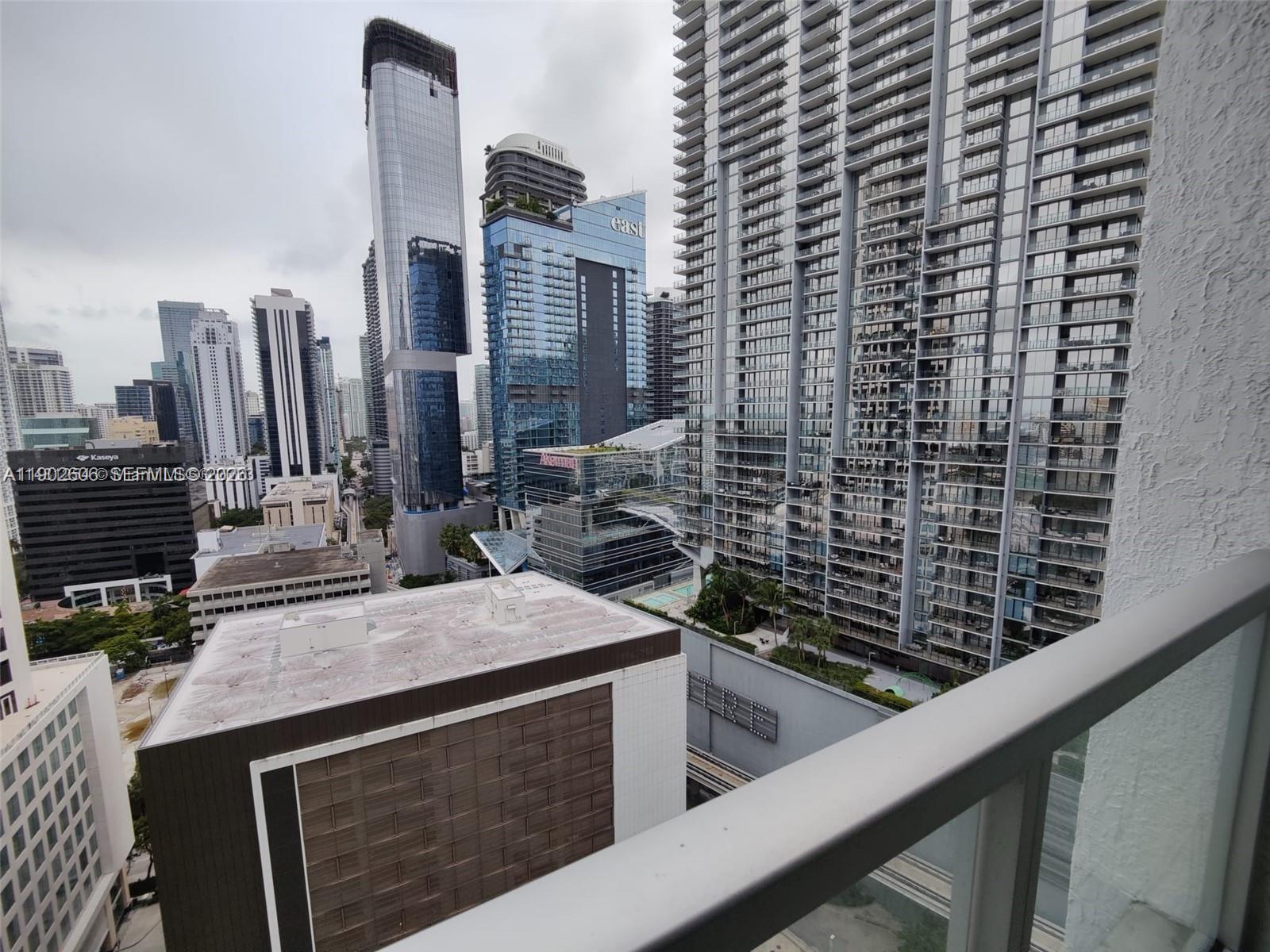55 SE 6th St #2604, Miami FL 33131